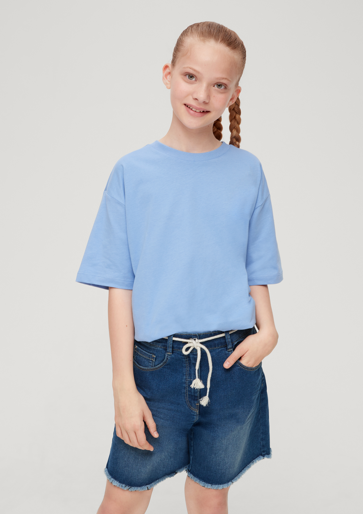 Oskar Ivory Bermuda Shorts main image 0