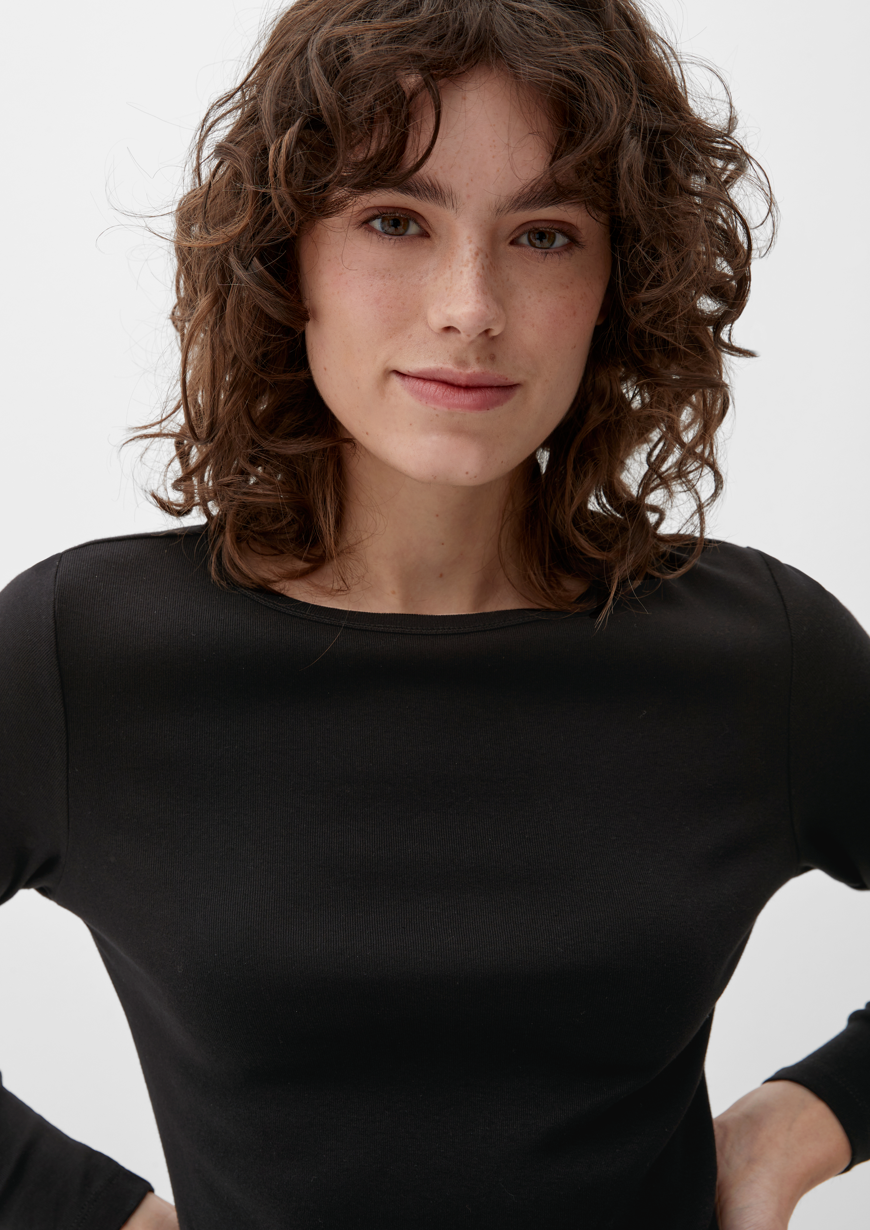 T-shirt in 9999, 5959, 0100, 3902, 5141, 0805 & 6933