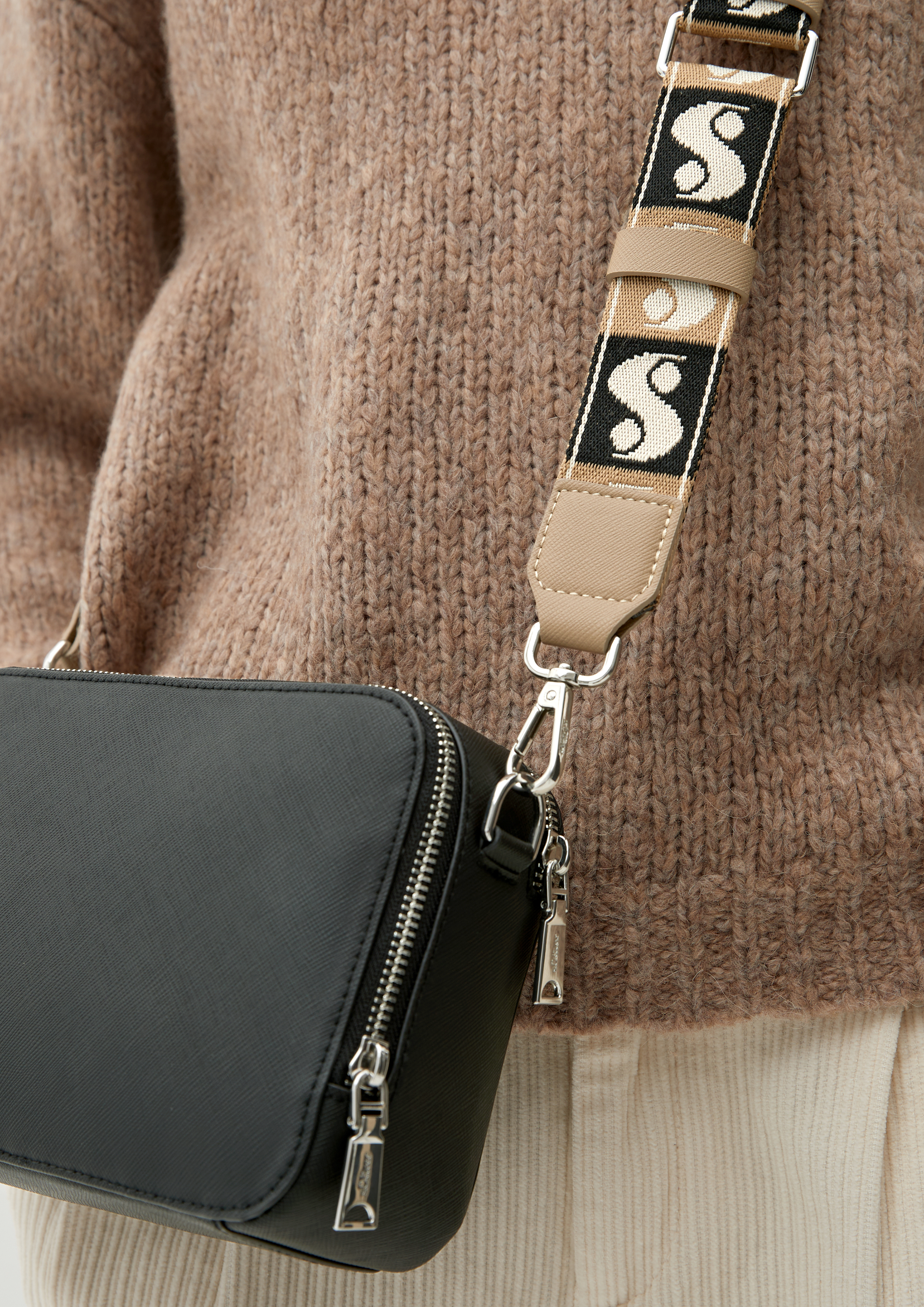 Bag strap with allover pattern yellow s.Oliver