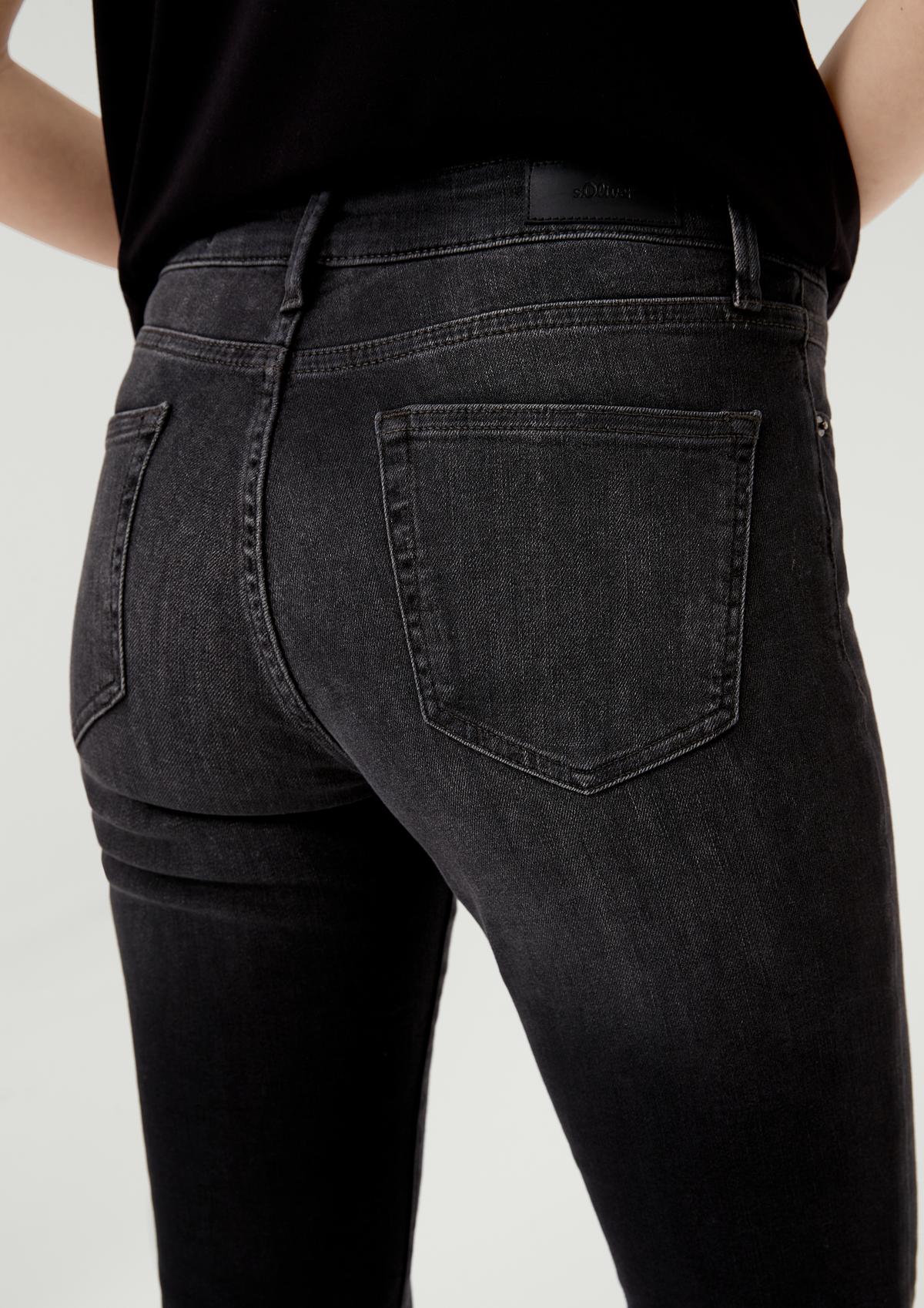 s.Oliver Slim: jeans dolžine do gležnjev spranega videza