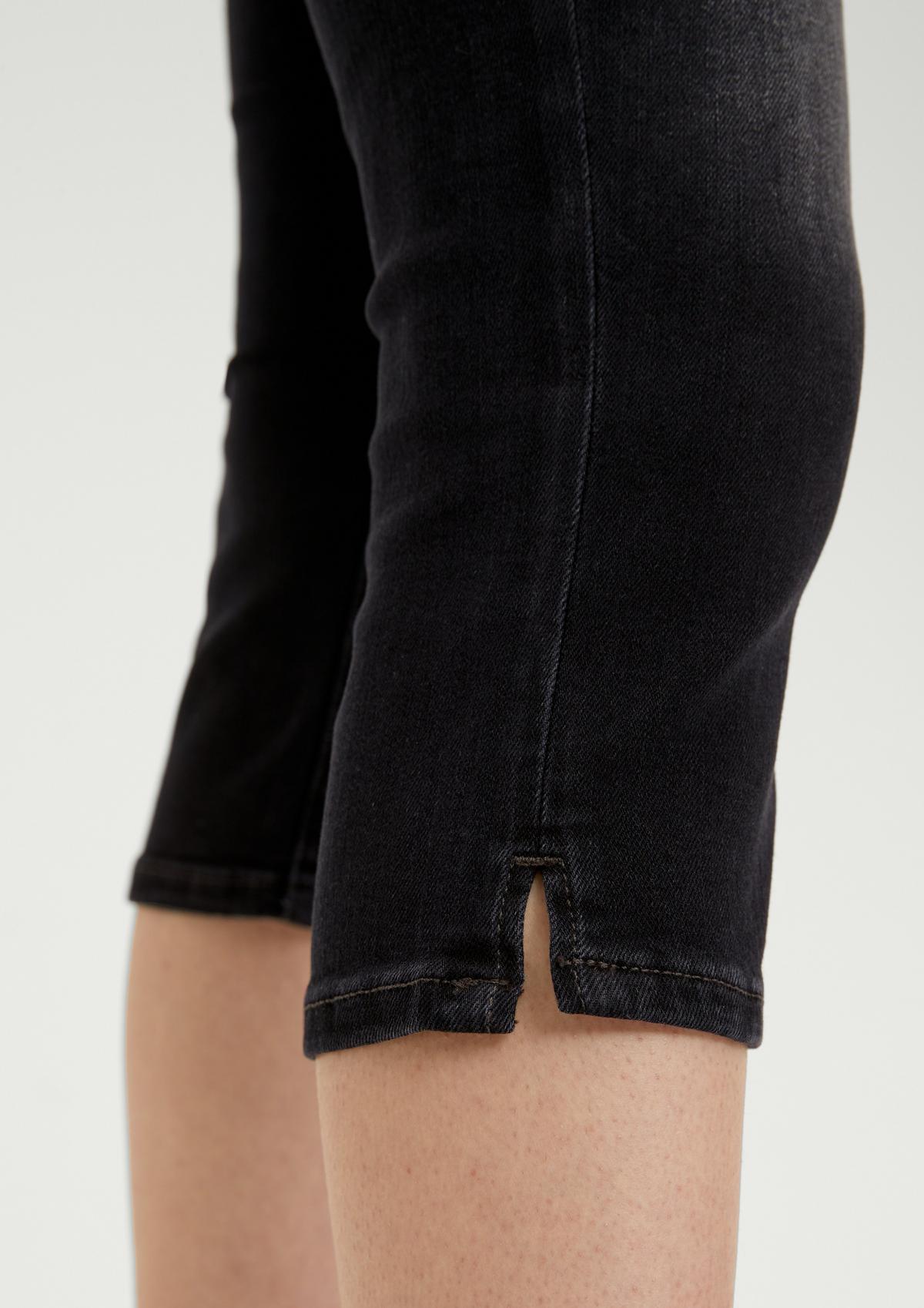 s.Oliver Slim: enkellange jeans met garment wash