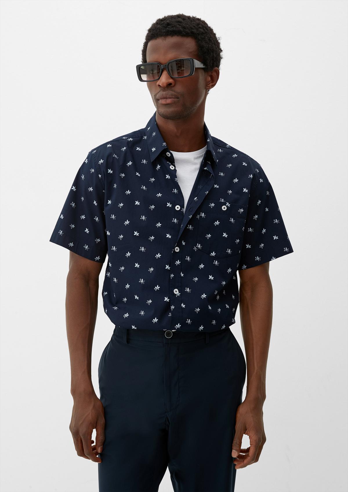 s.Oliver Slim: košeľa z bavlneného streču s krátkymi rukávmi