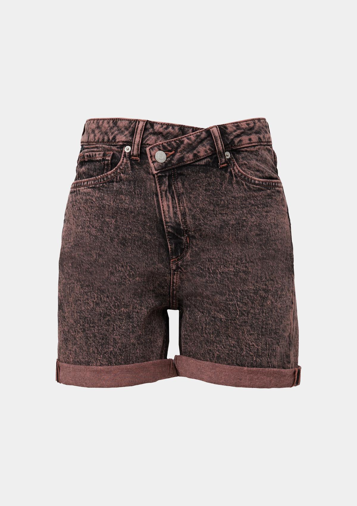 s.Oliver Mom fit: denim shorts with offset belt loops