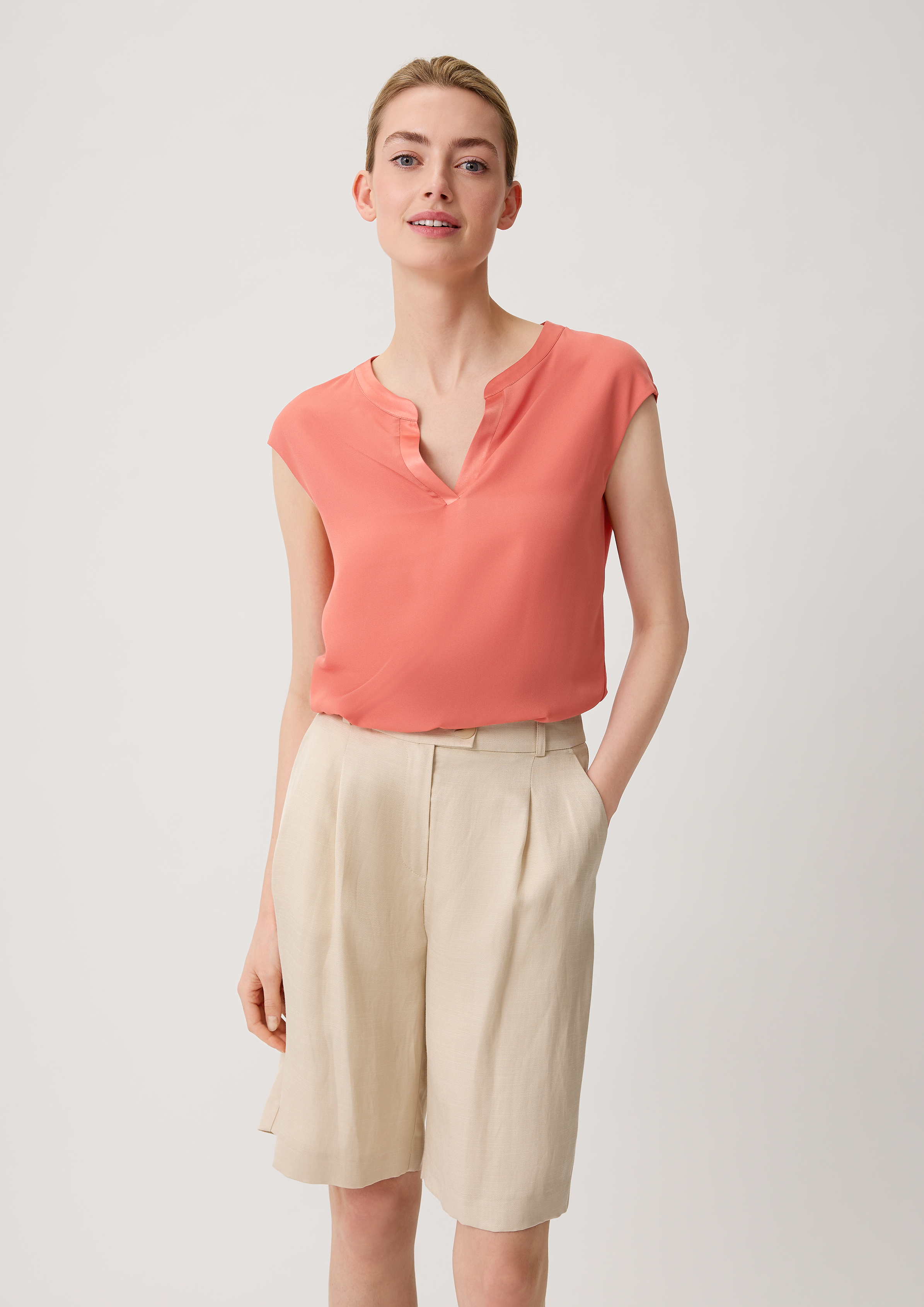 Blouse top in a mix of materials - coral | Comma
