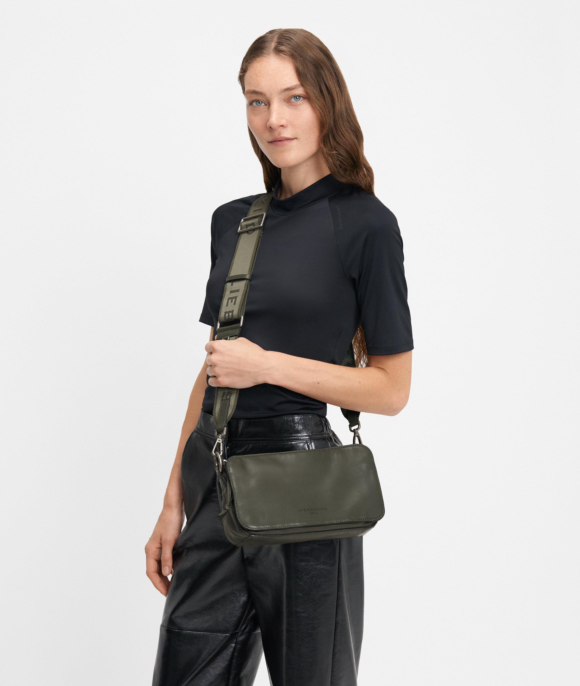 LIEBESKIND BERLIN Clarice Crossbody M