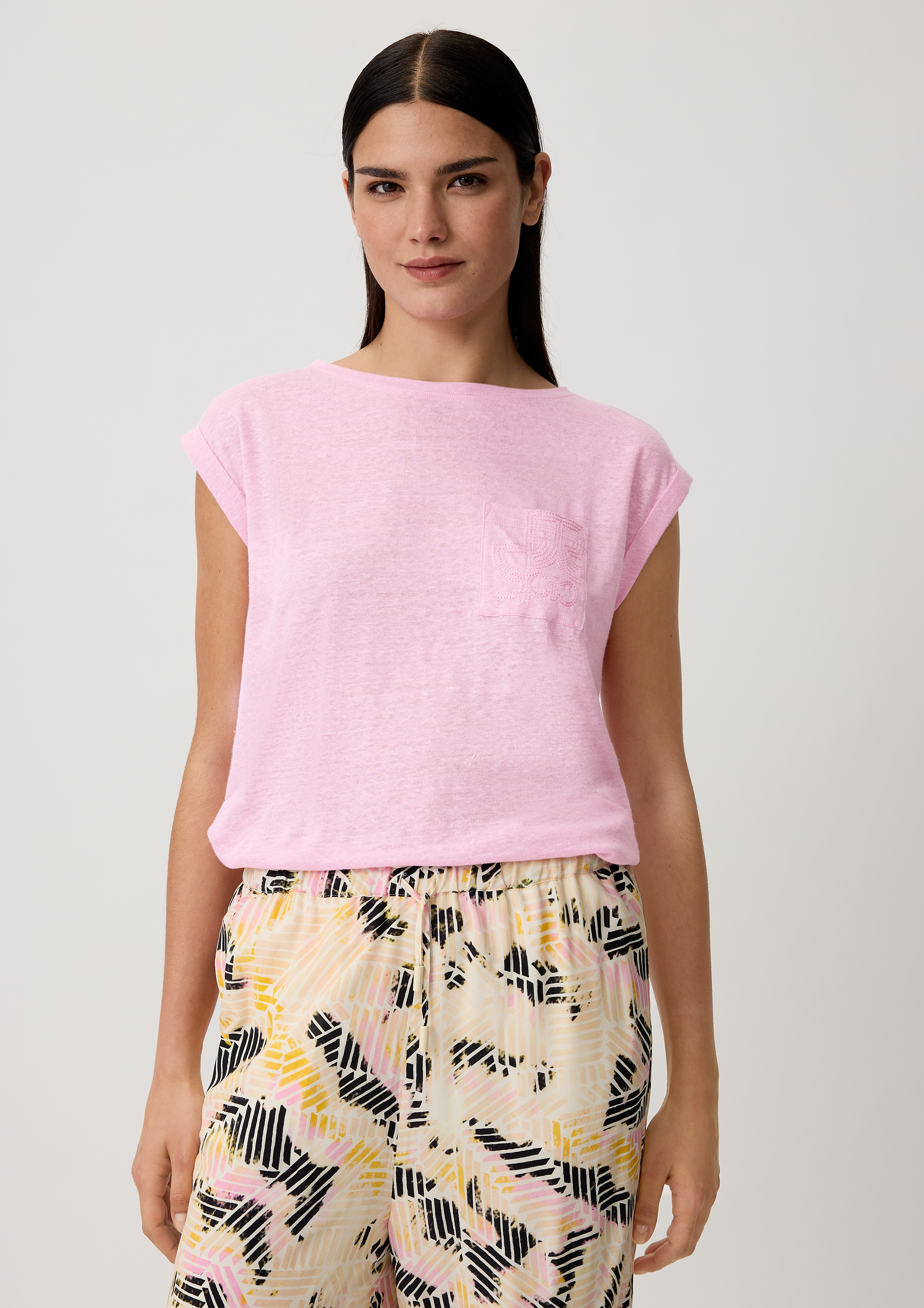 Linen top with embroidery rose Comma
