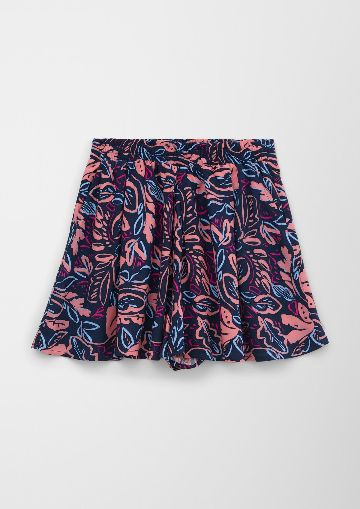 s.Oliver Shorts made of pure viscose
