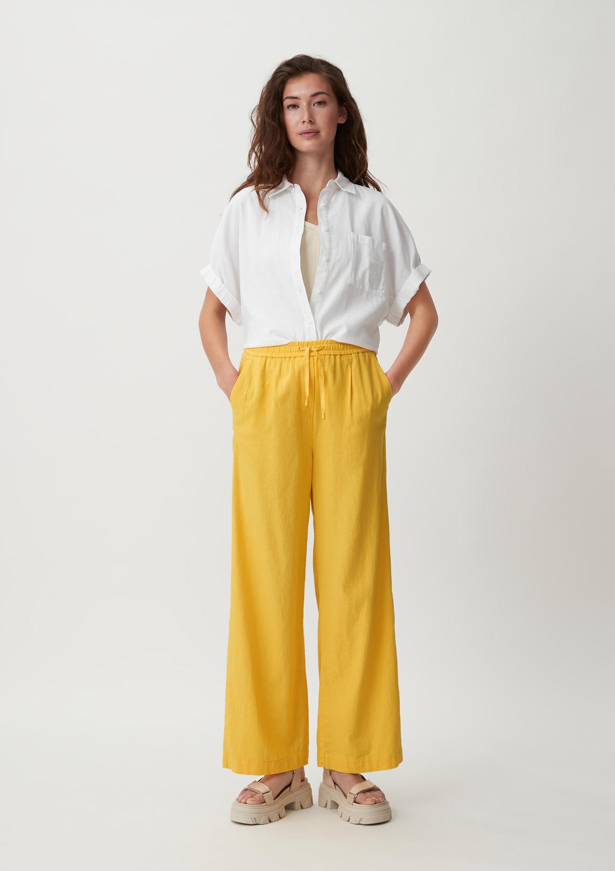 Loose fit: blended linen trousers