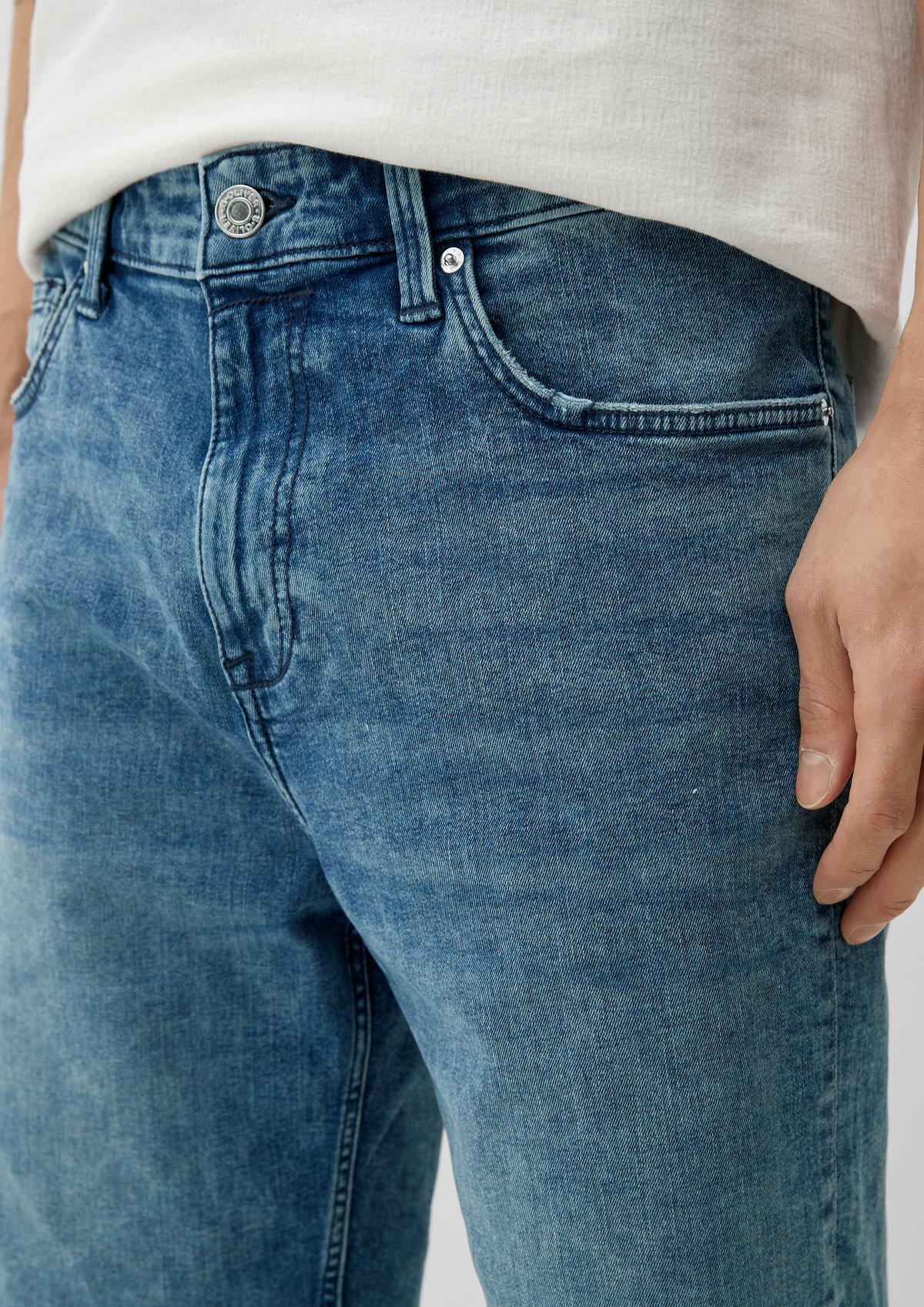 s.Oliver Slim: jeans hlače v slogu s petimi žepi