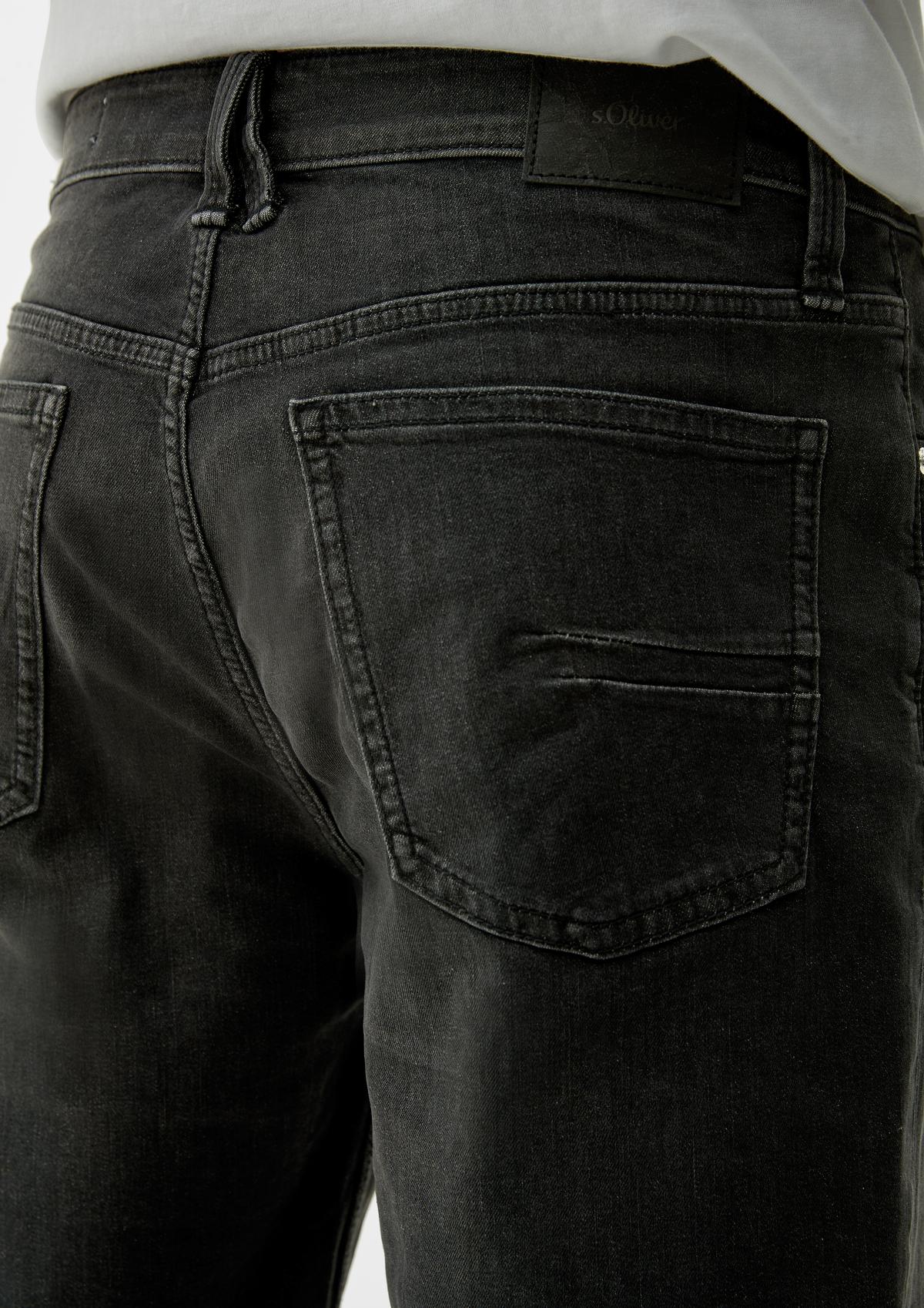 s.Oliver Slim: džínsy s piatimi vreckami