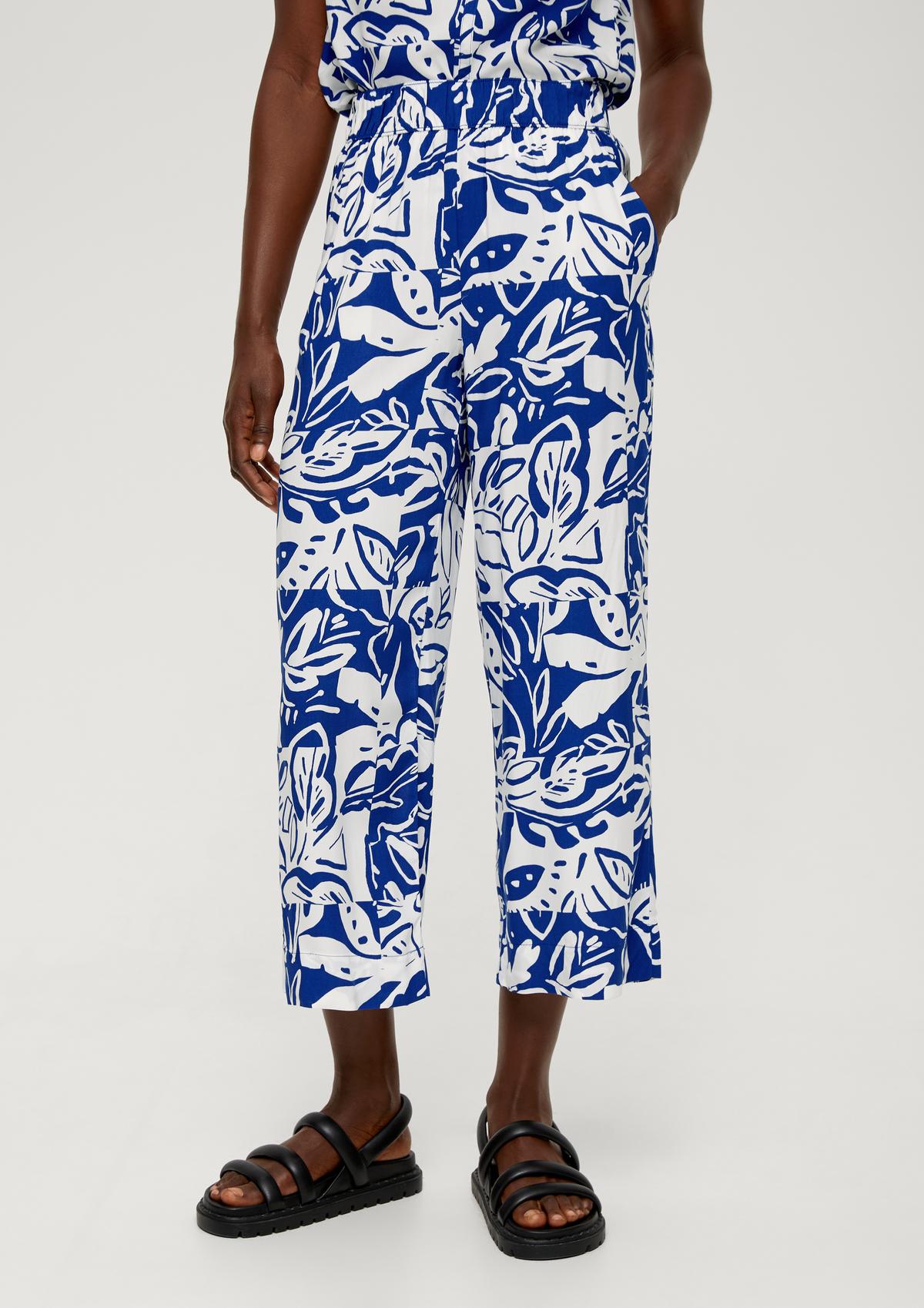 Relaxed fit: viscose trousers