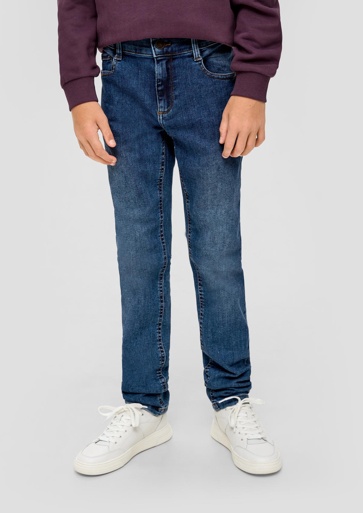 s.Oliver Jeans hlače Seattle / kroj Slim Fit / Mid Rise / oprijete hlačnice