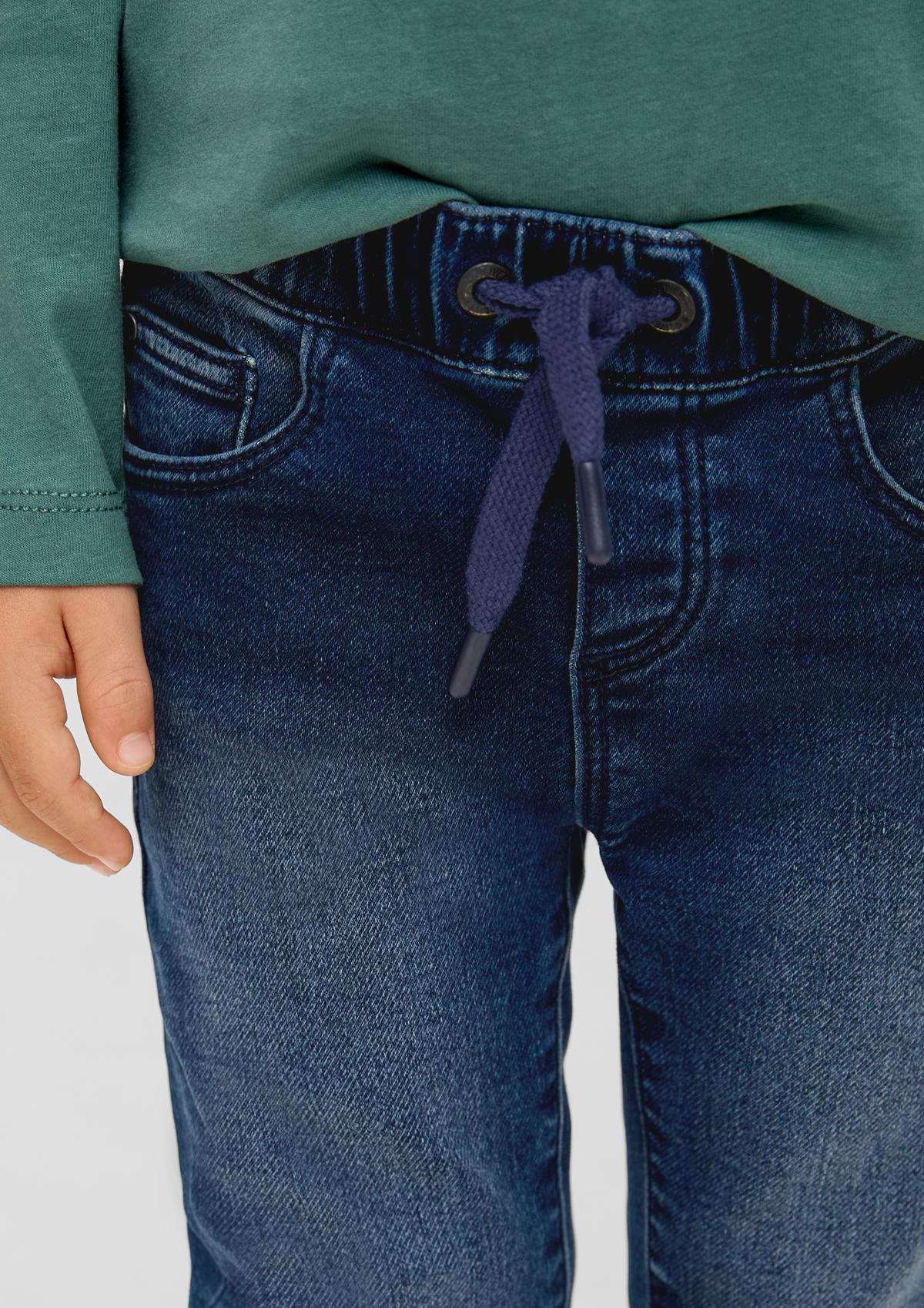 s.Oliver Slim: džínsy s elastickým pásom