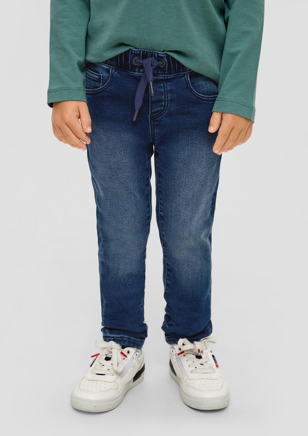 Tracksuit Style: Brad jeans with an elasticated waistband