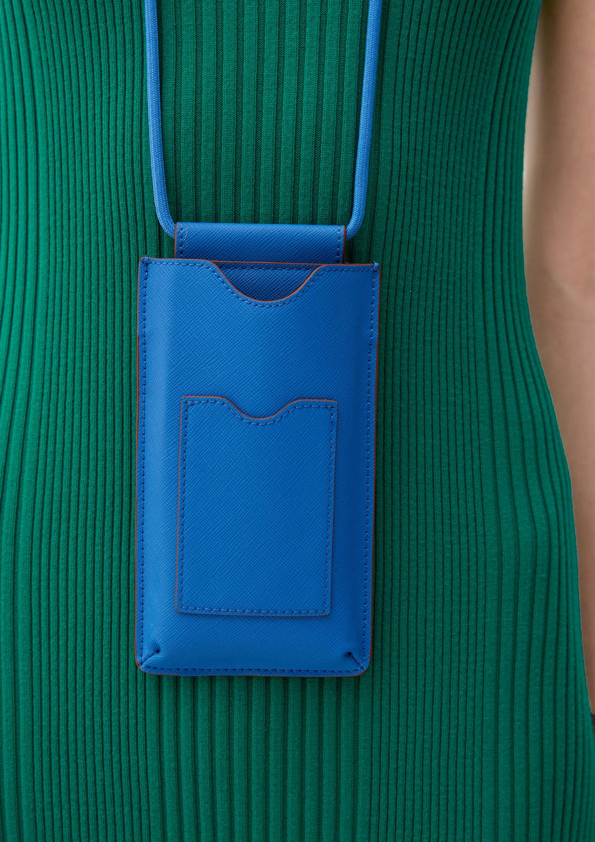 s.Oliver Phone bag with card compartment