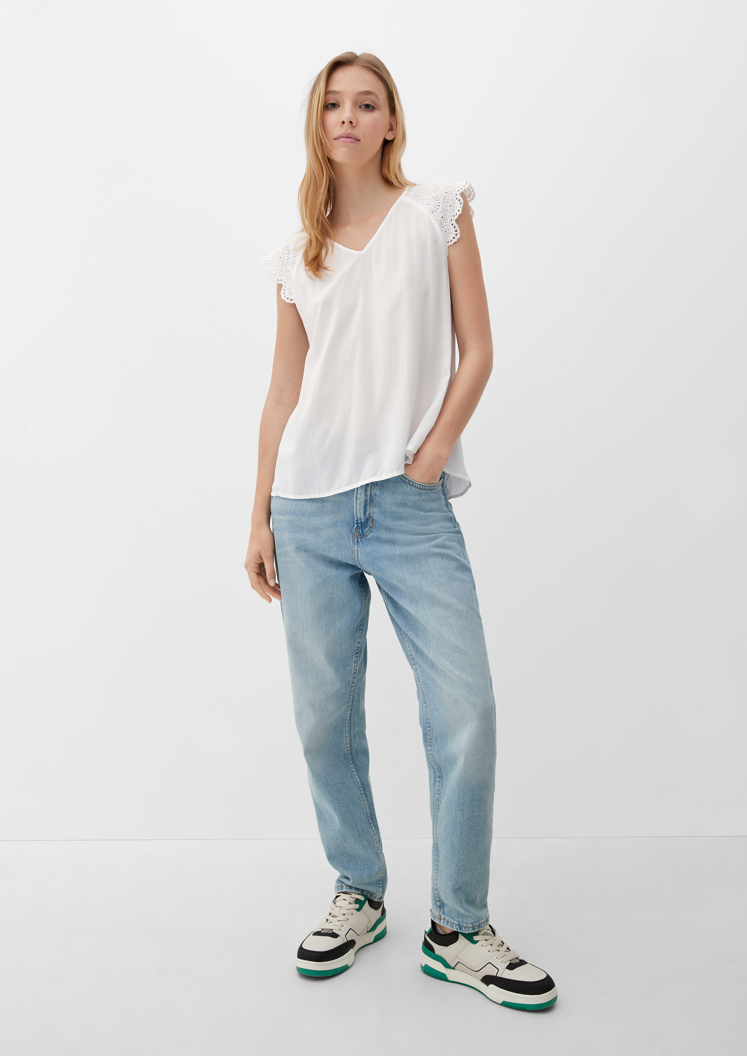 Bluza in 0200 & 9999