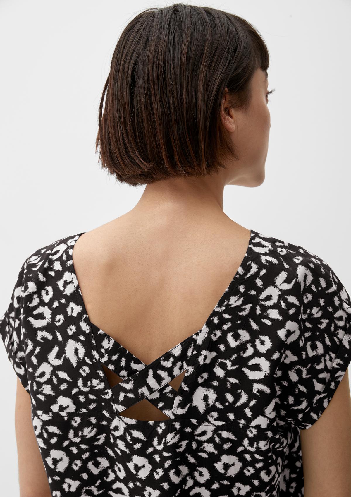 s.Oliver Viscose blouse with a cut-out at the back