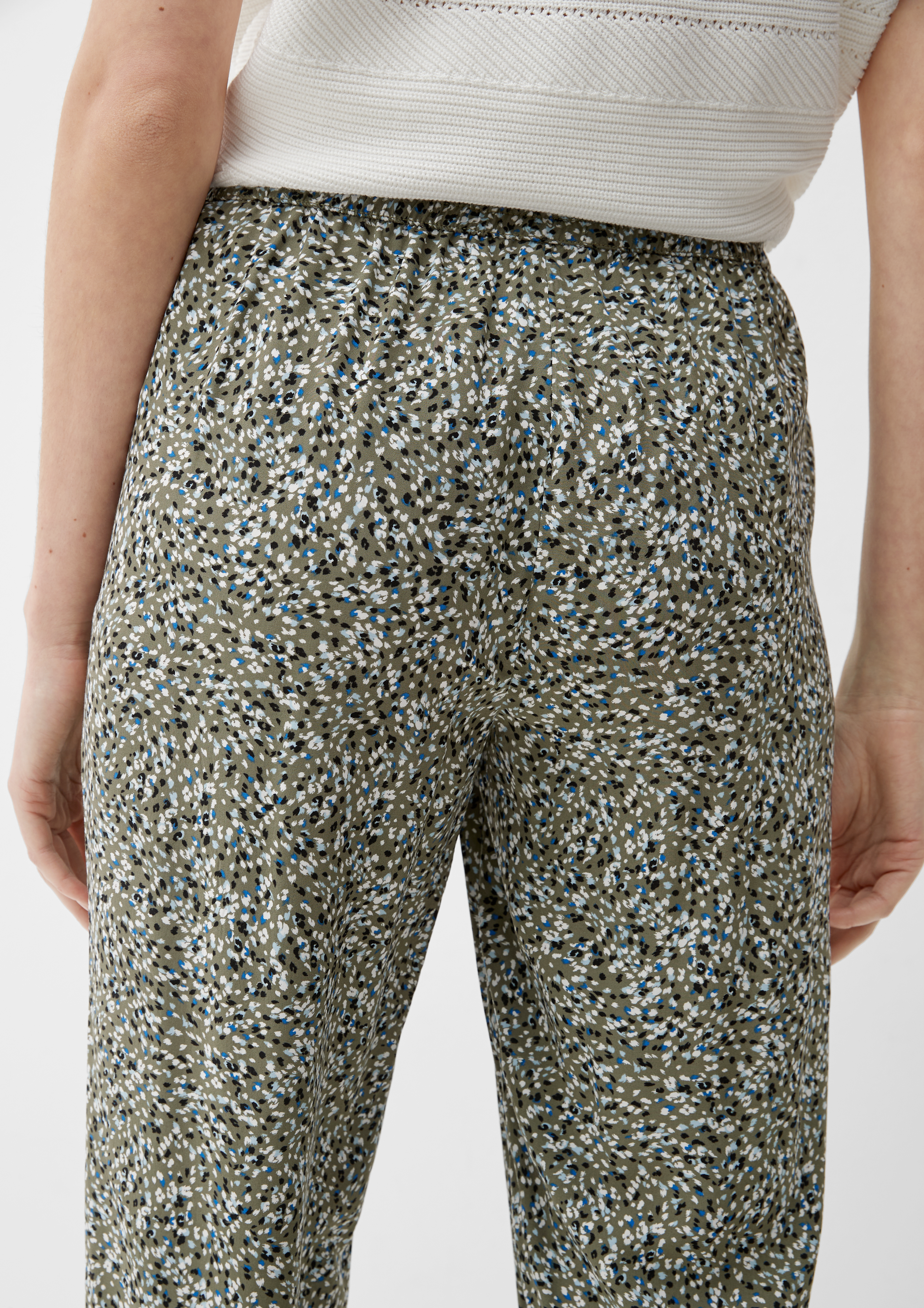 Pantalon in 79B6, 99A6, 9999, 7928, 5959 &amp; 59B6