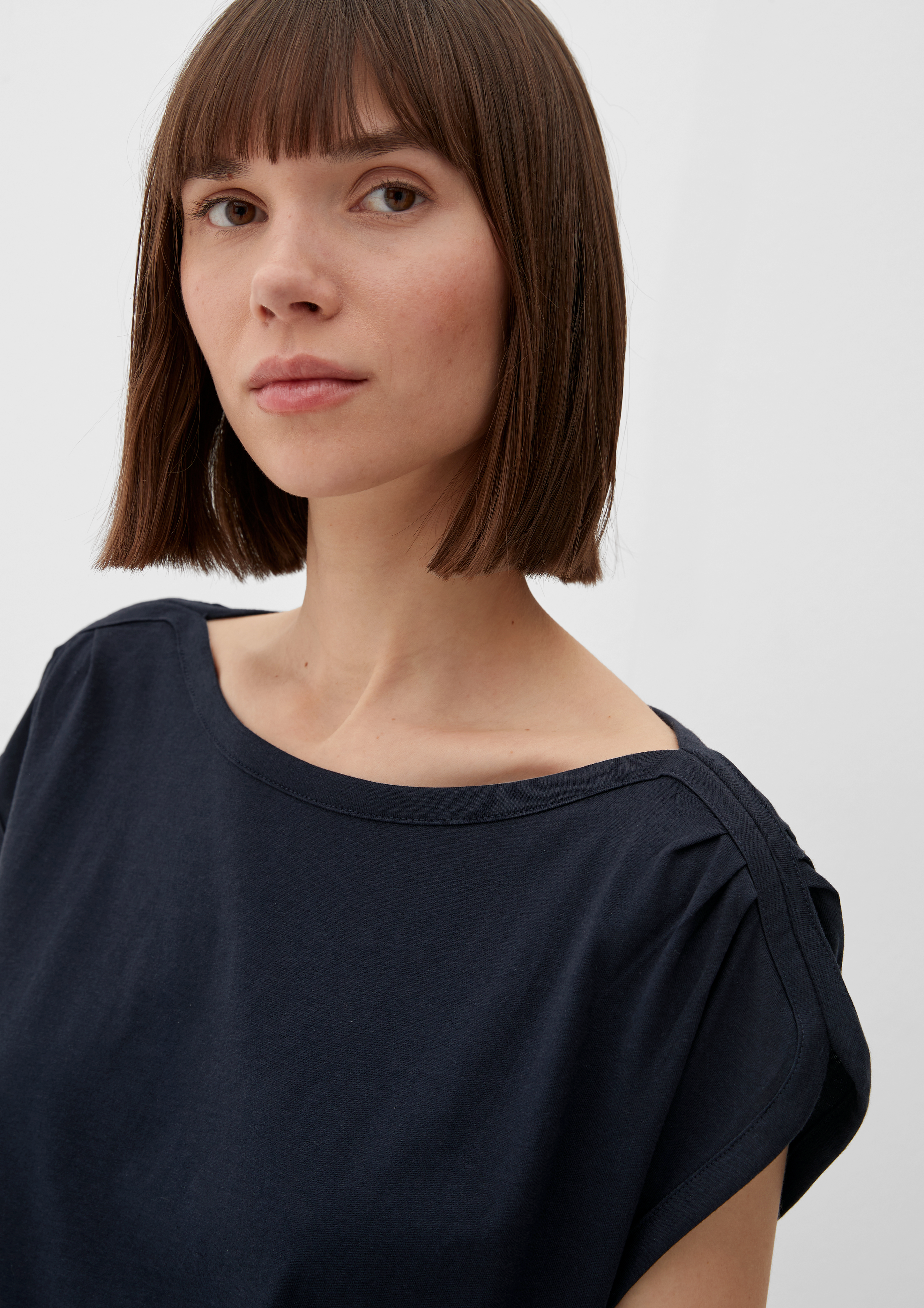 T-Shirt in 5959, 5520, 4426, 79B6, 99A6 & 59B6