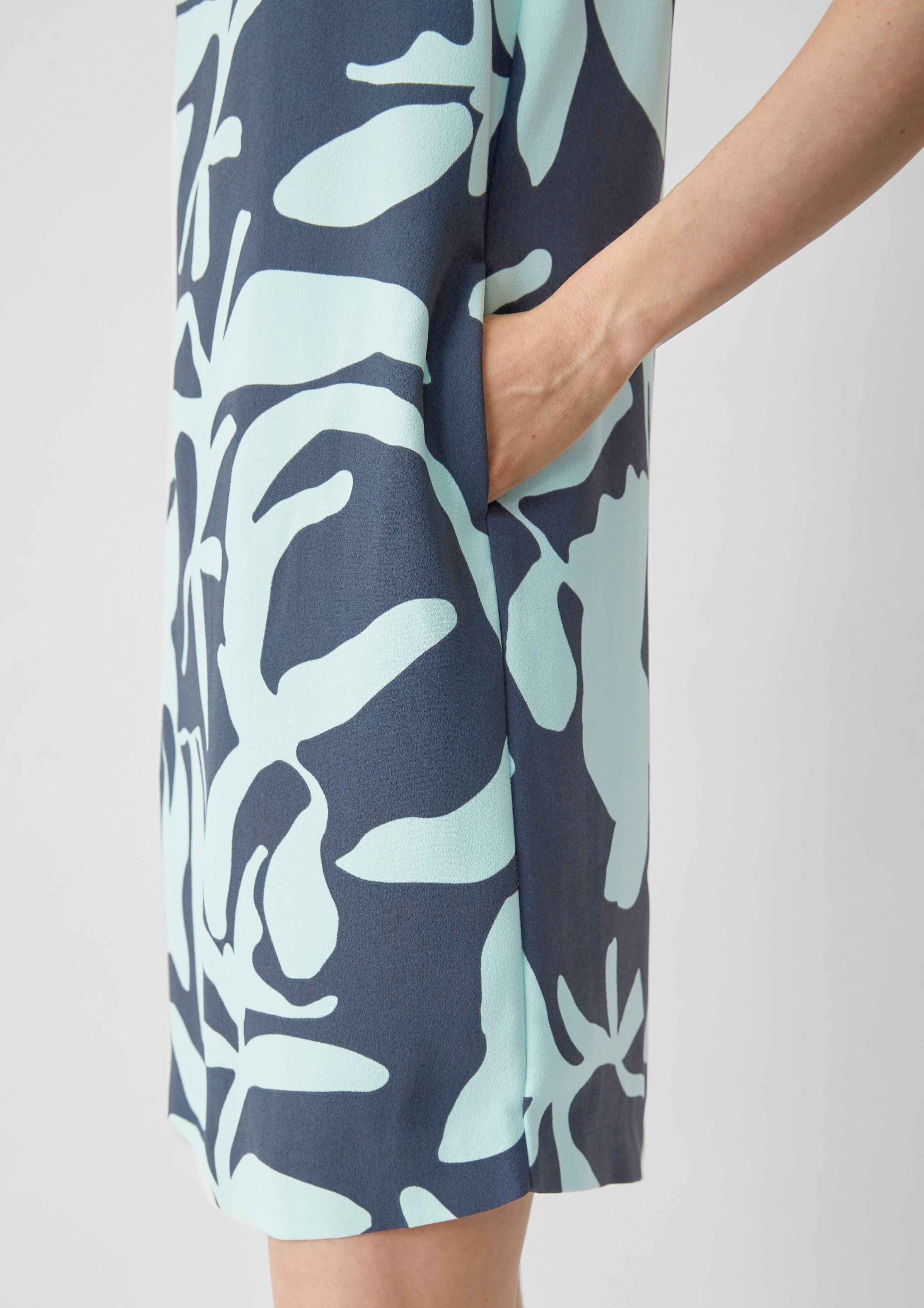 Kleid in 58C0 & 11C4