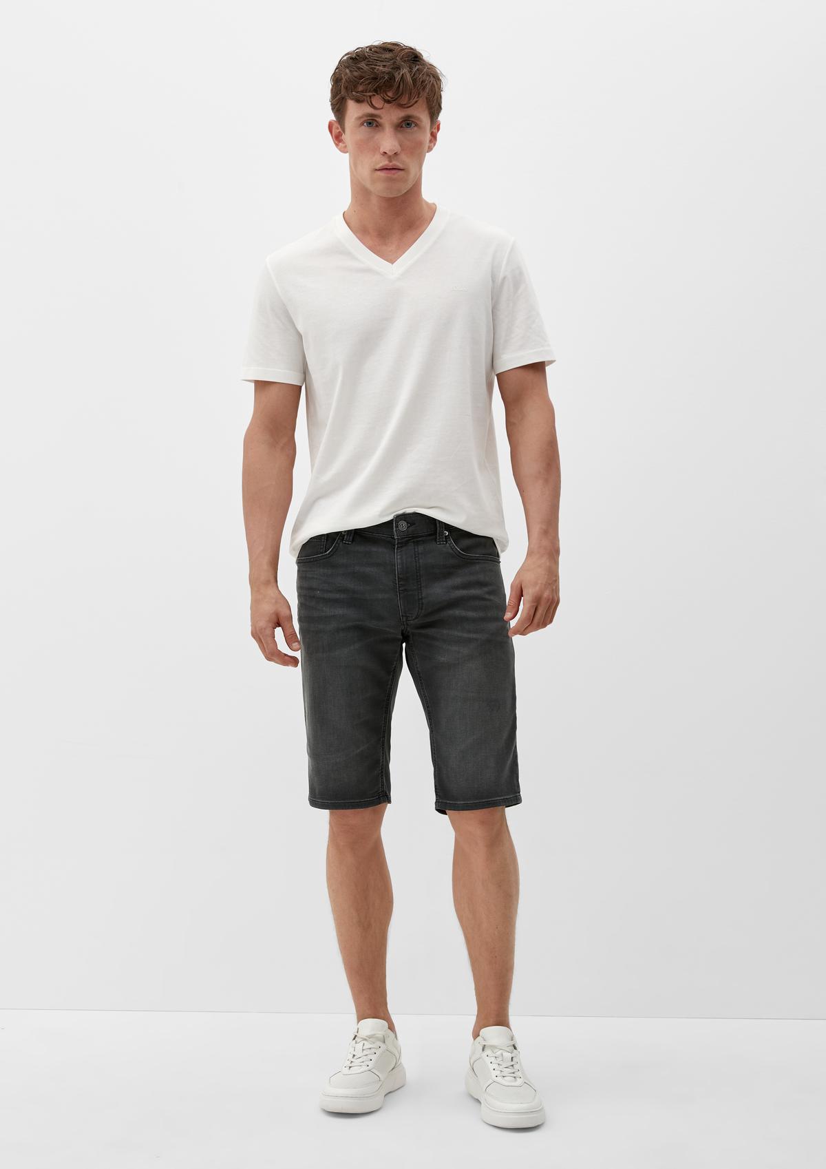 s.Oliver Regular fit: shorts with embroidery