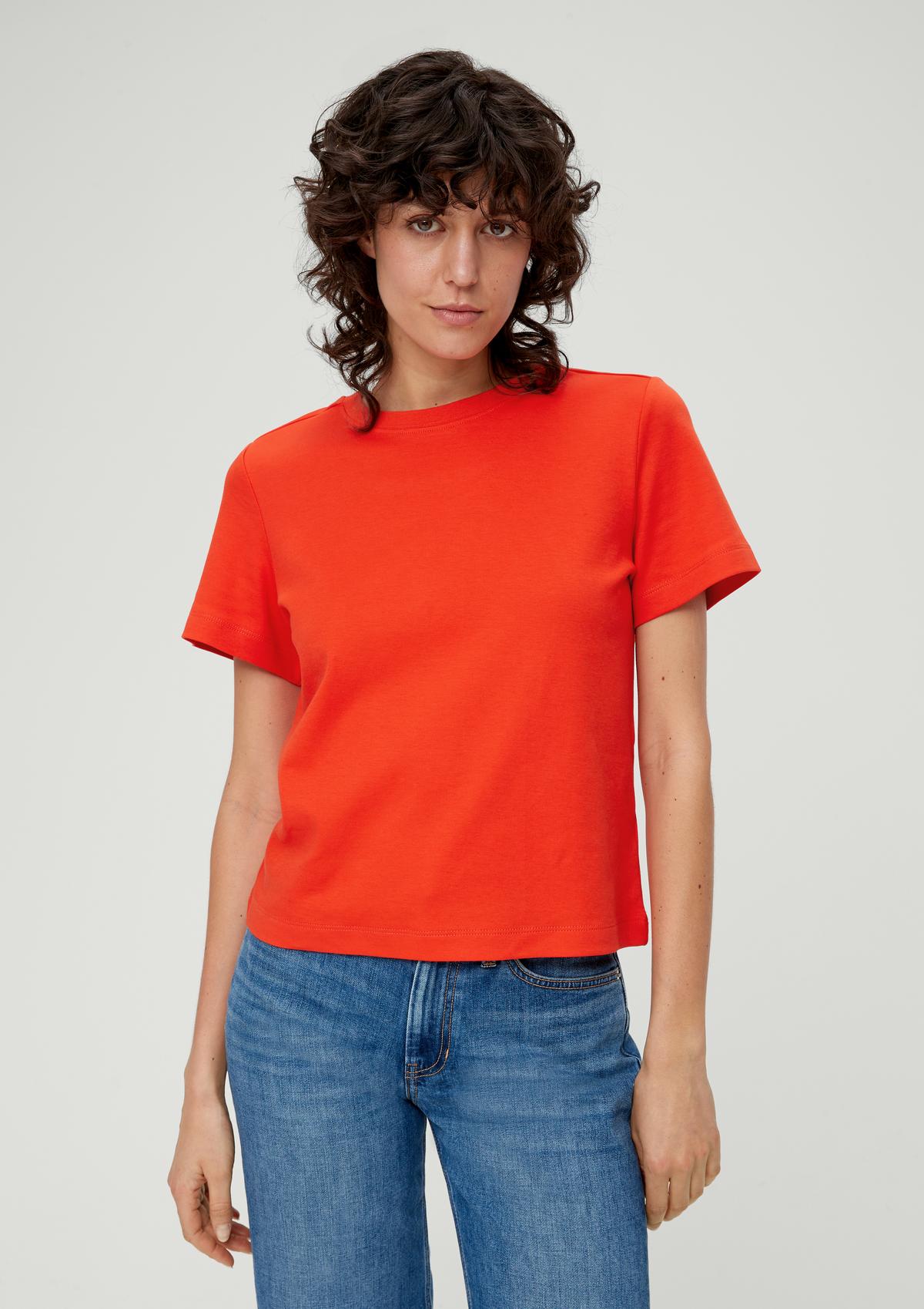 Slightly cropped cotton T-shirt