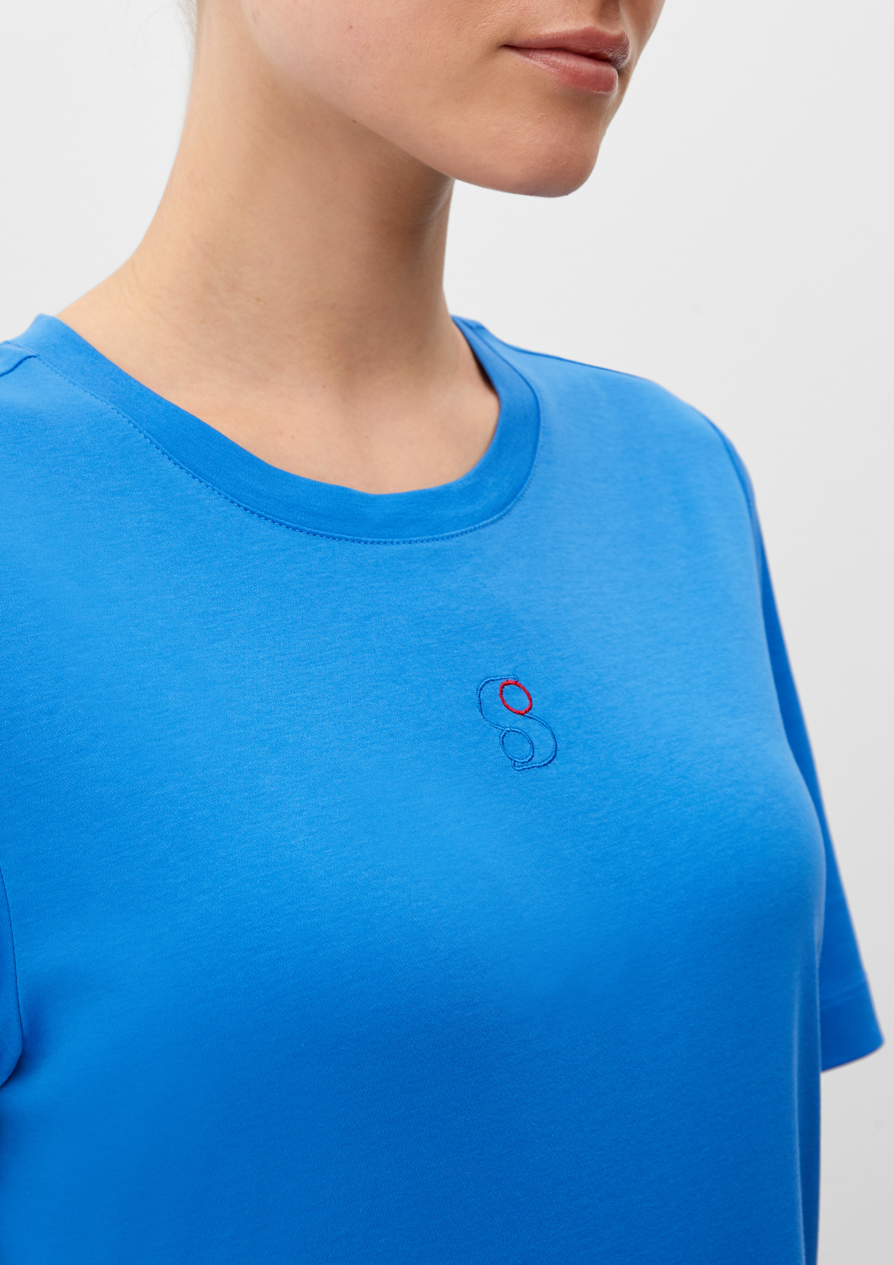 Faszinierend T Shirt Mit Stickerei Fotos