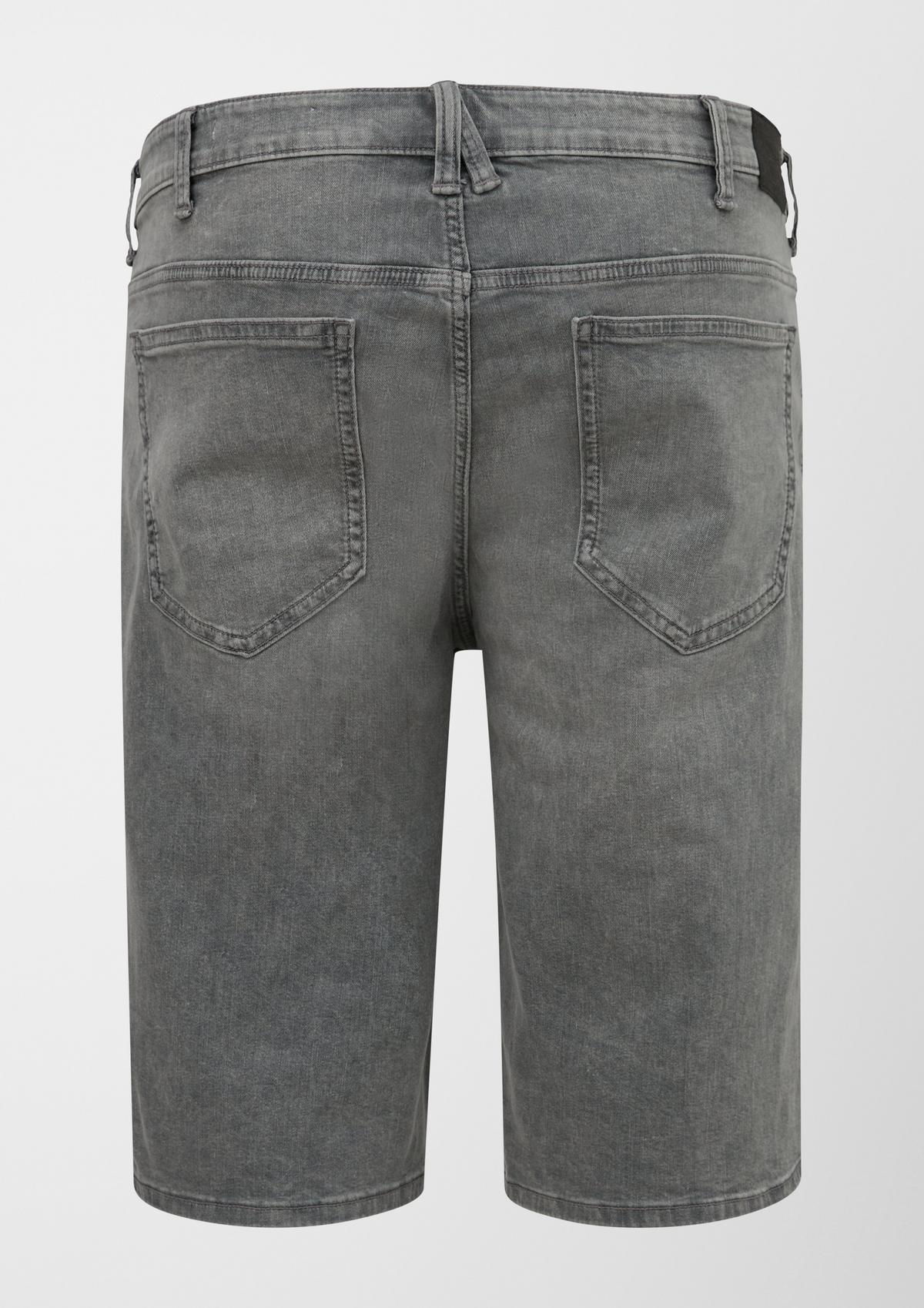 s.Oliver Relaxed: denim Bermudas with a garment wash