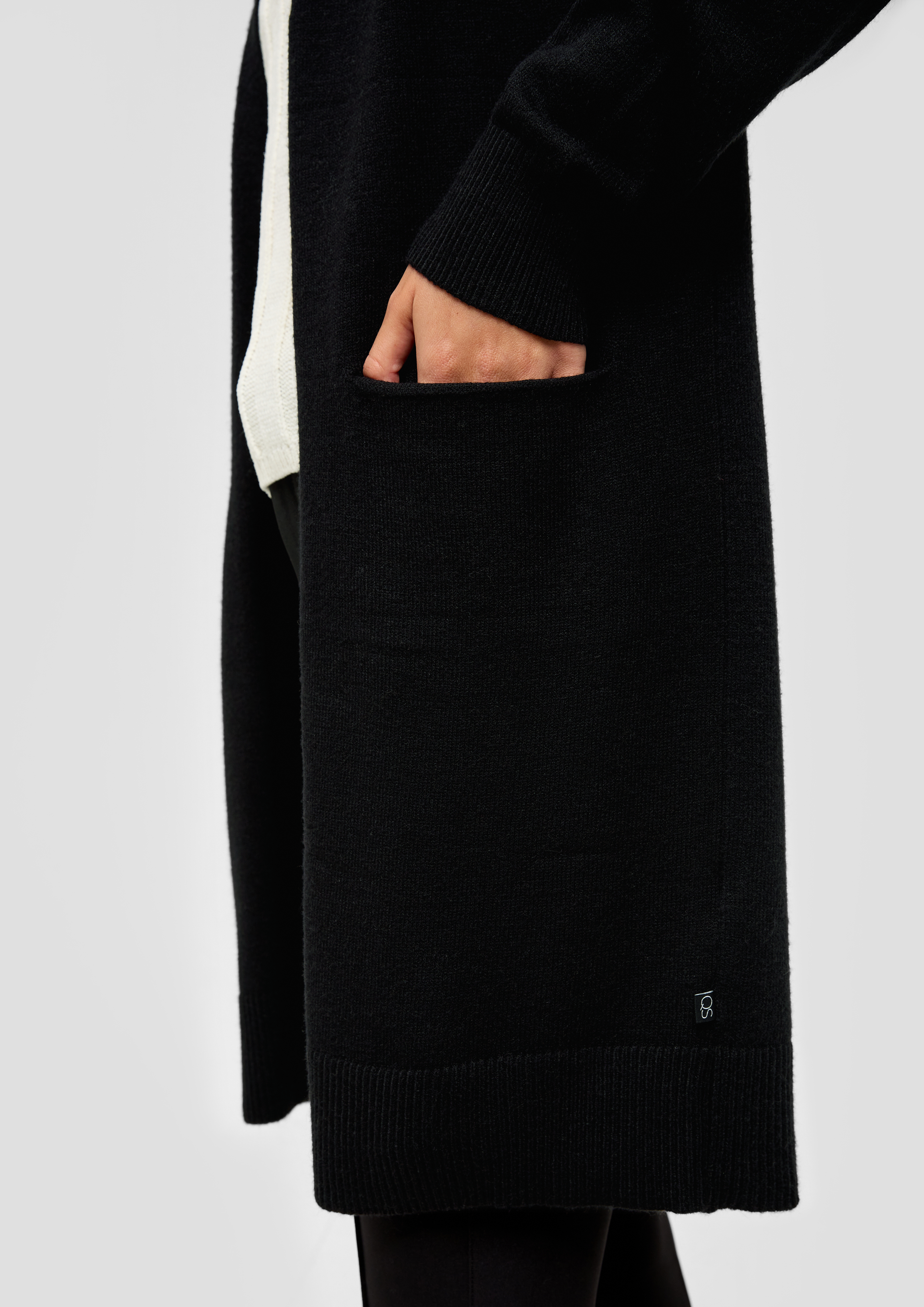 Cardigan in 9999 & 82W0