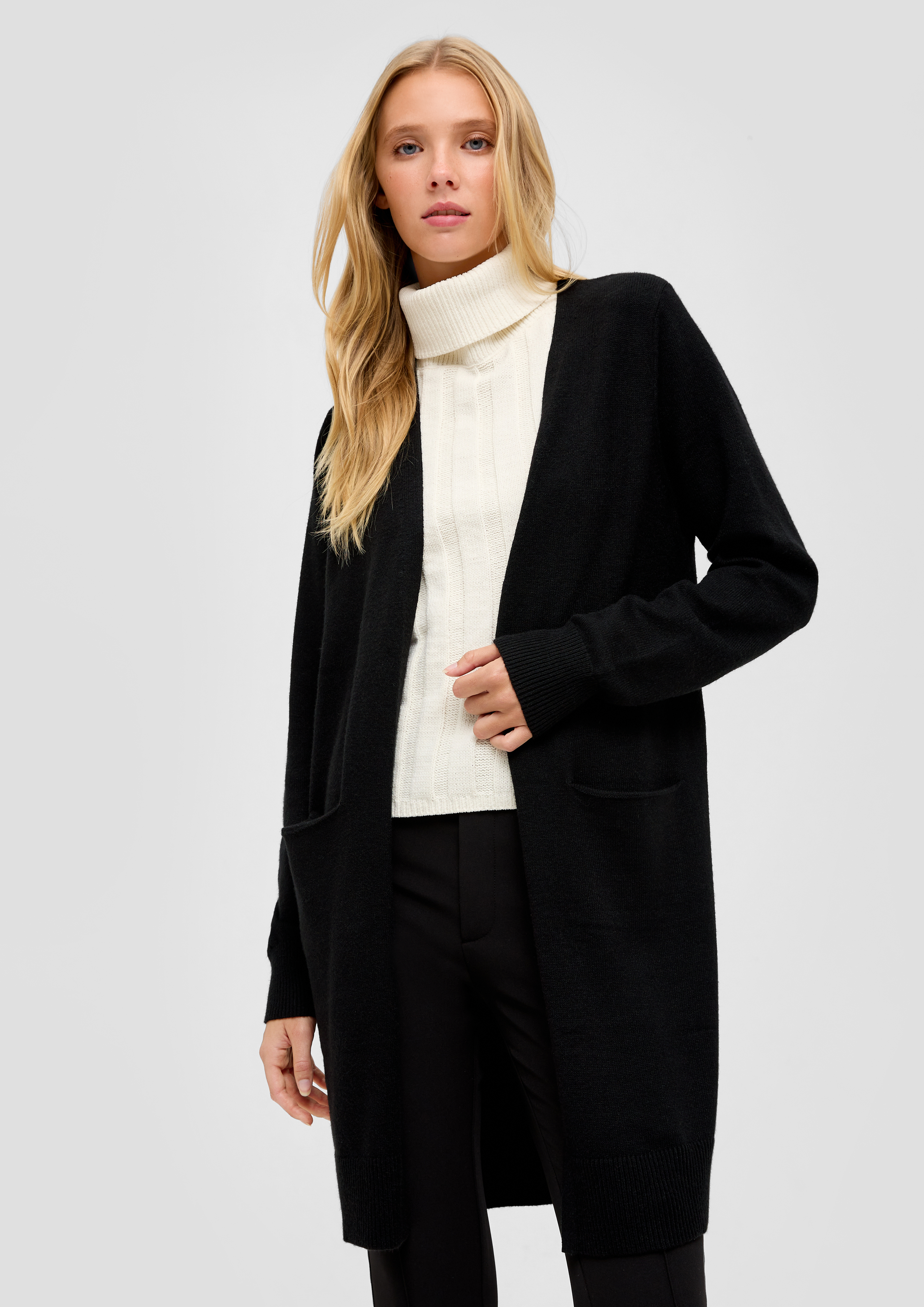 Cardigan in 9999 & 82W0