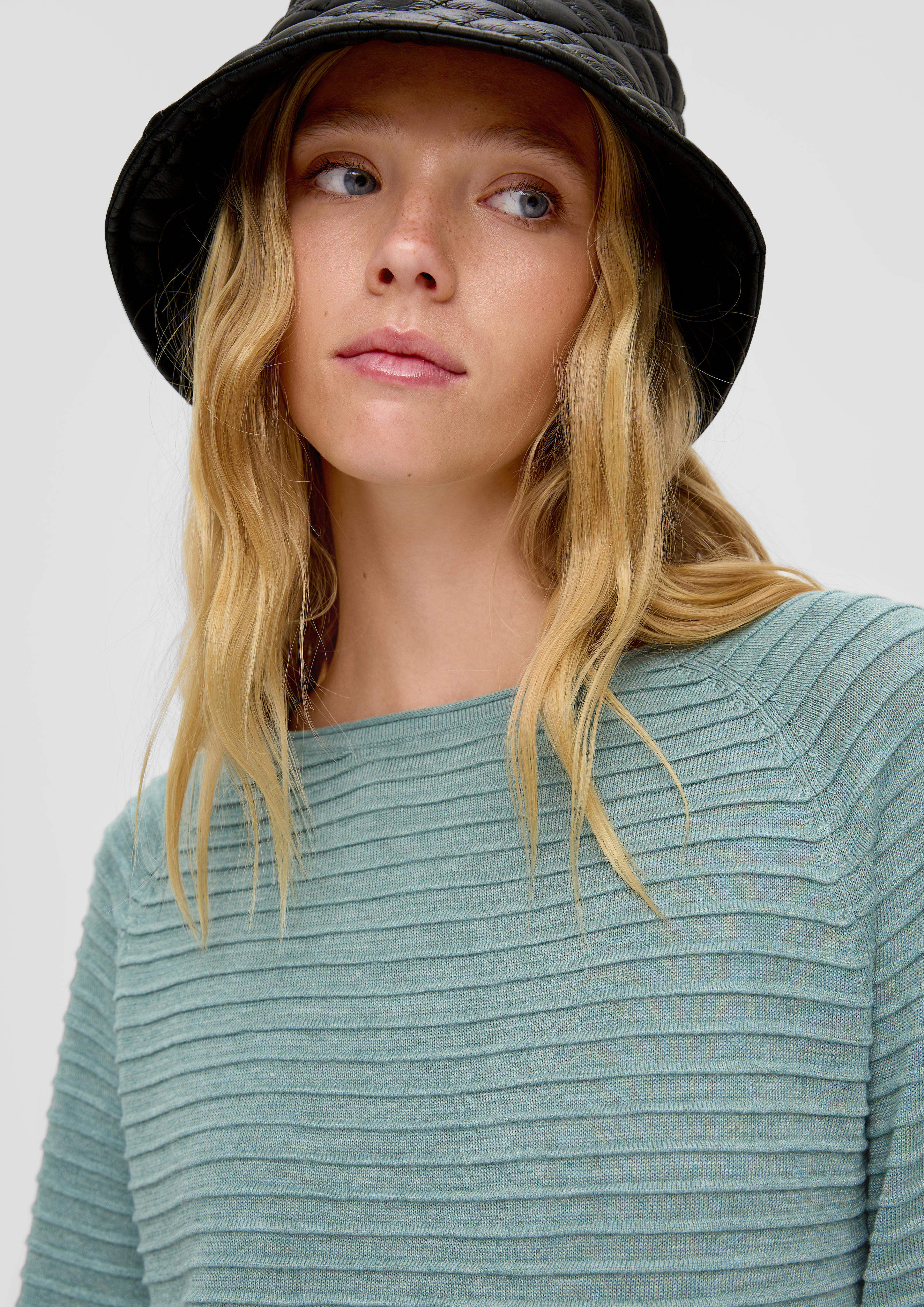 Pull en tricot in 65W0, 99W0, 9400, 82W0, 78W0, 72W0, 50W0, 34W0, 62W0, 39W0 & 58W0