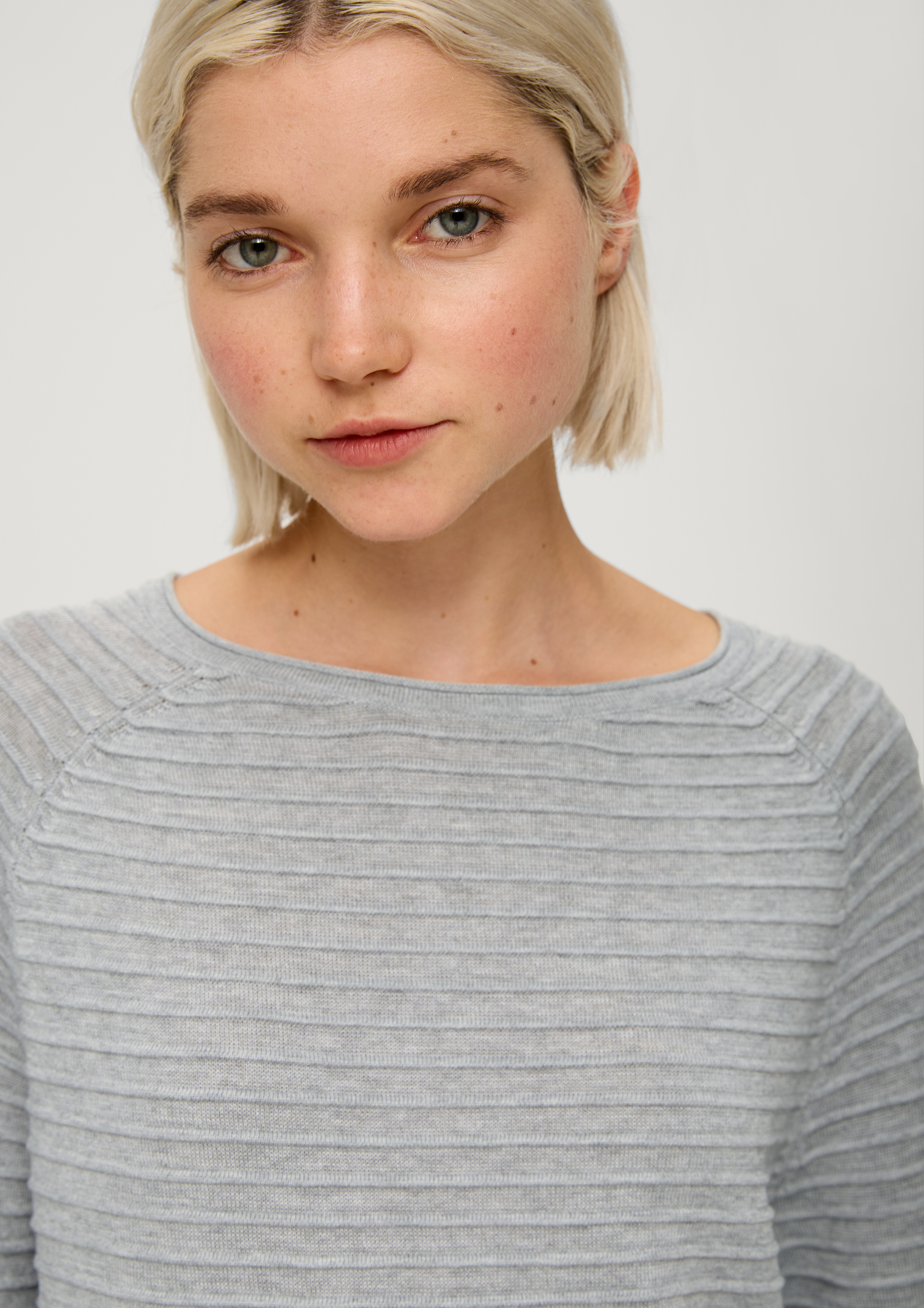 Strickpullover in 9400, 99W0, 82W0, 78W0, 72W0, 50W0, 34W0, 62W0, 39W0 & 58W0