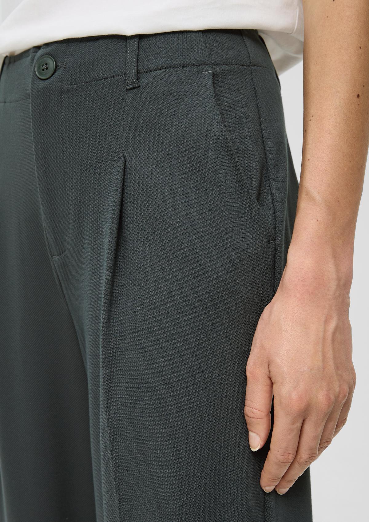 s.Oliver Regular fit: twill trousers with waist pleats