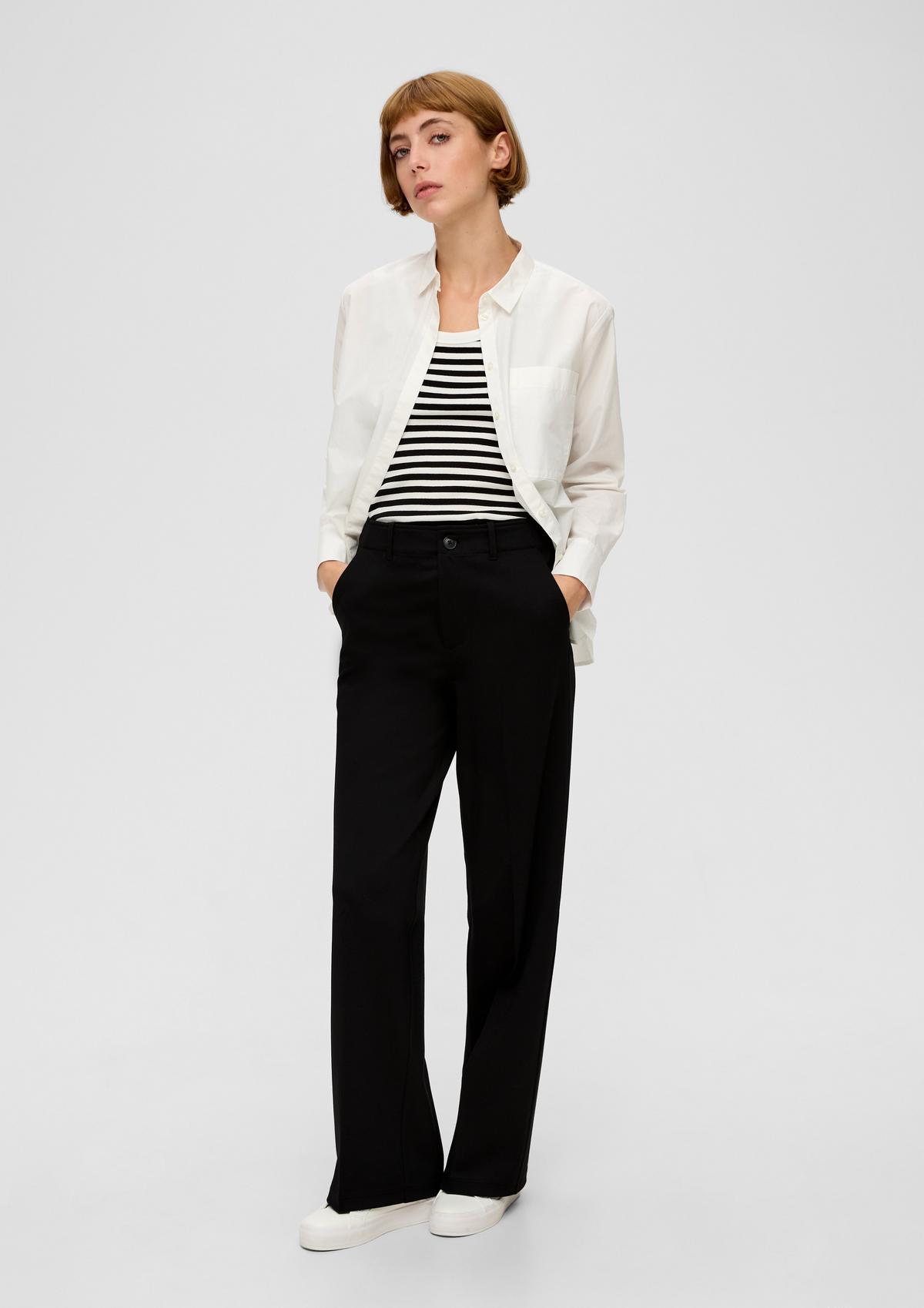 Regular fit: twill trousers with a wide leg