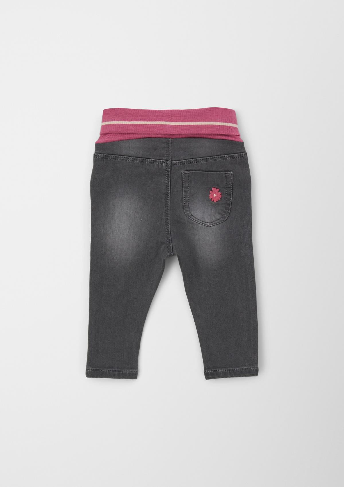 s.Oliver Jeans hlače/ kroj Regular Fit/High Rise/oprijete hlačnice
