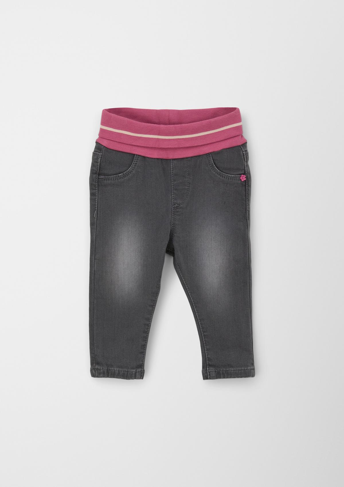 s.Oliver Jeans hlače/ kroj Regular Fit/High Rise/oprijete hlačnice