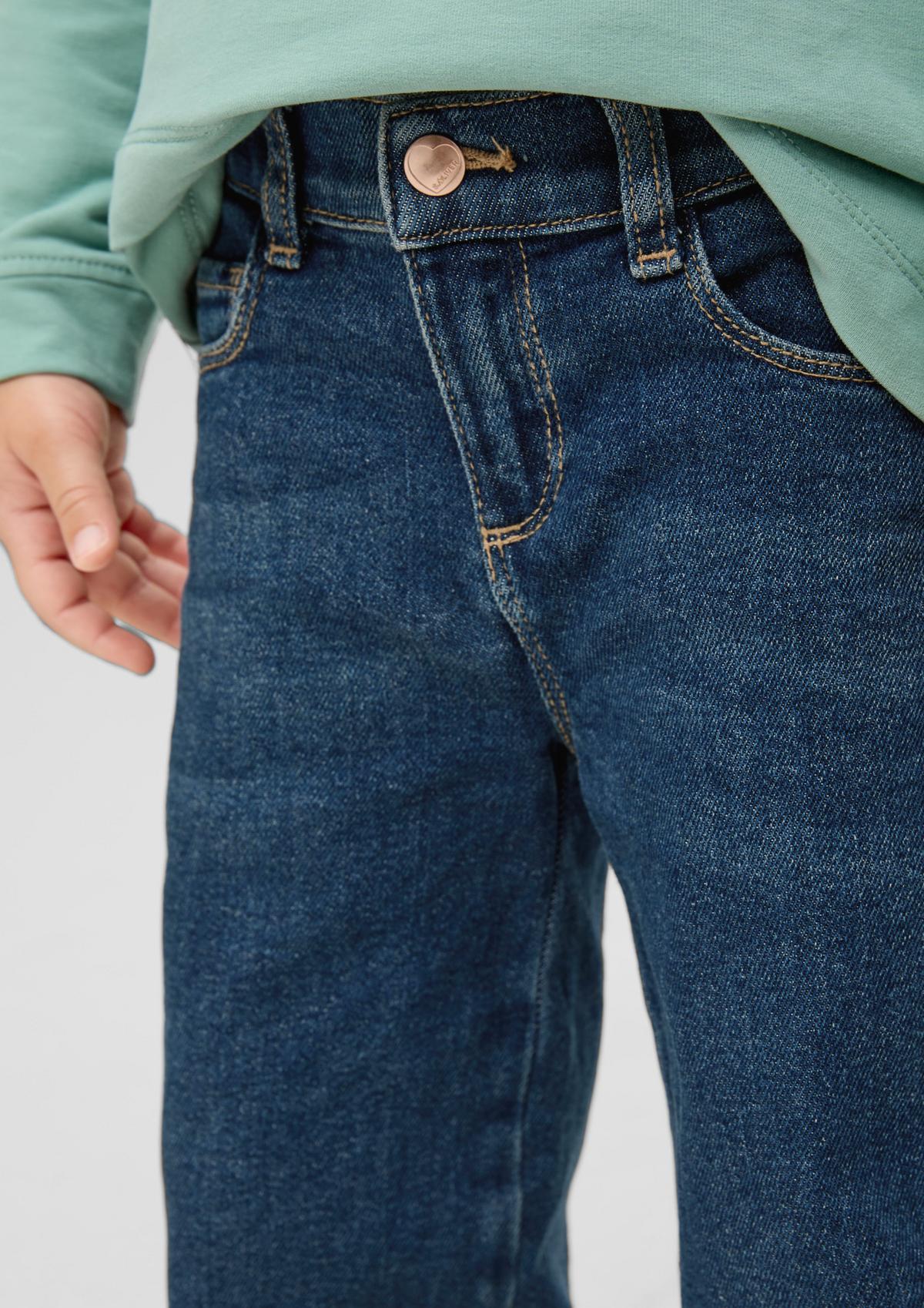 s.Oliver Jeans hlače / kroj Regular Fit/ Mid Rise / široke hlačnice / po širini nastavljive