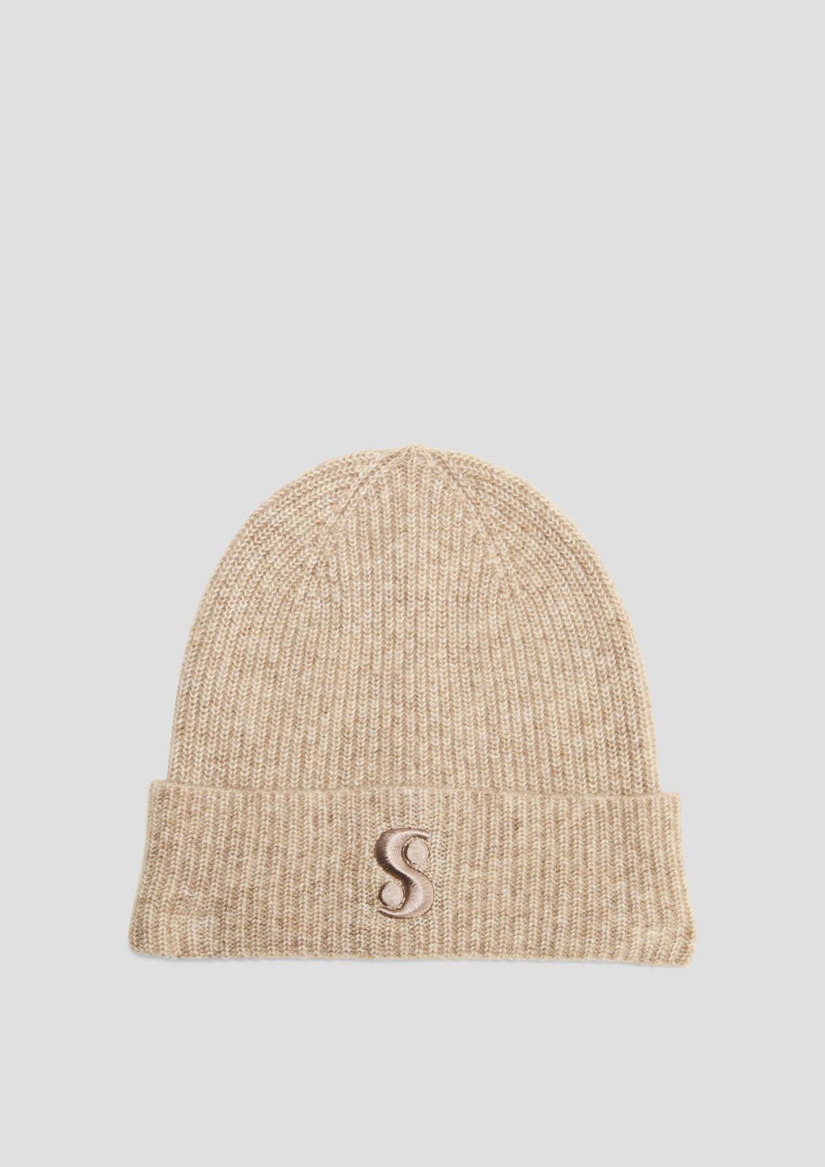 s.Oliver Knitted hat with logo embroidery