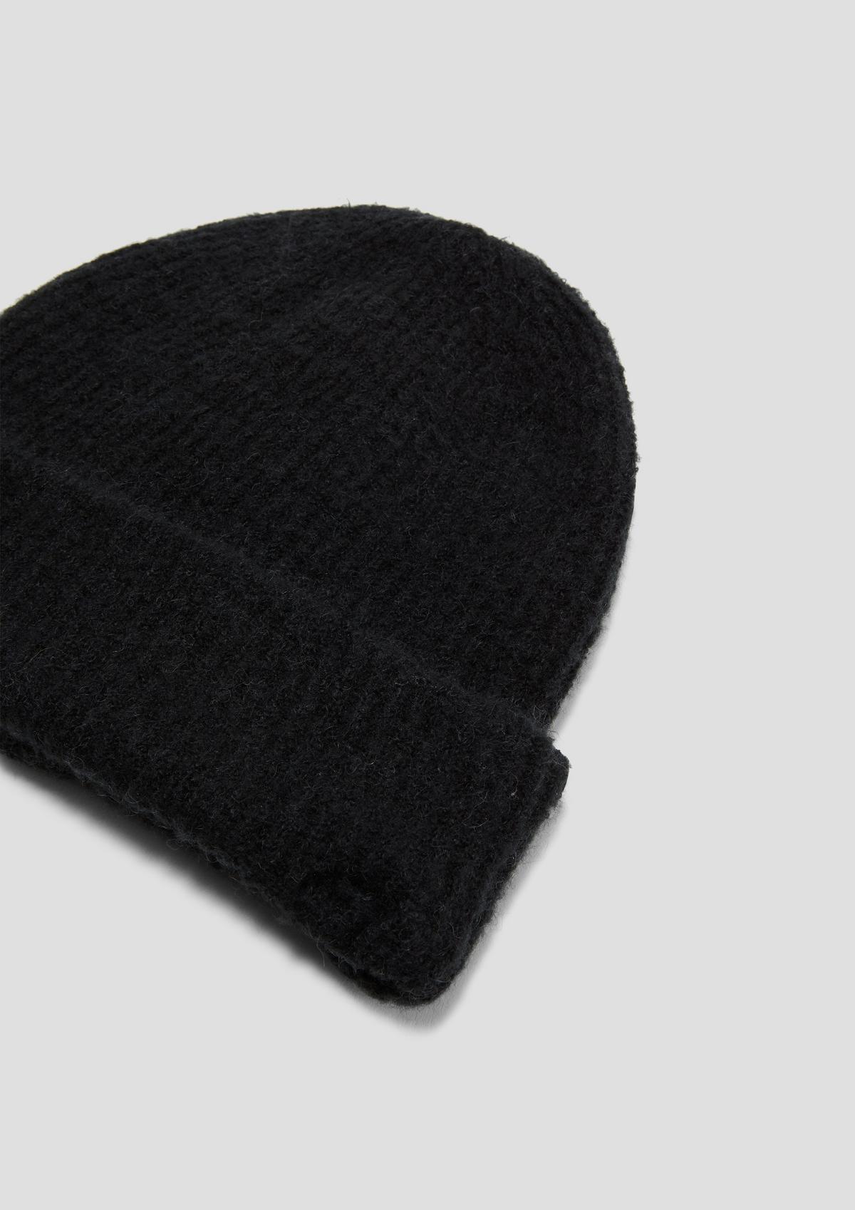 s.Oliver Knitted hat with wool