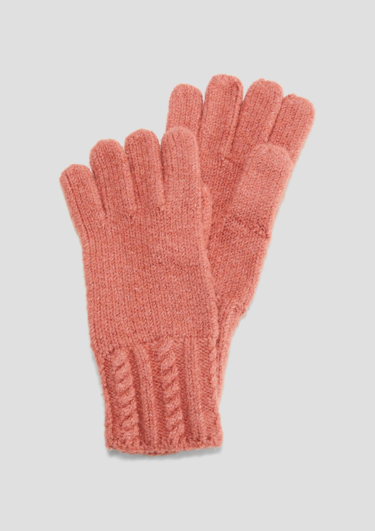 Pletené rukavice z bavlnenej zmesi