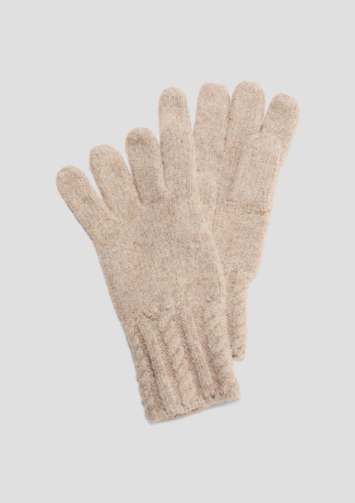 Pletené rukavice z bavlnenej zmesi