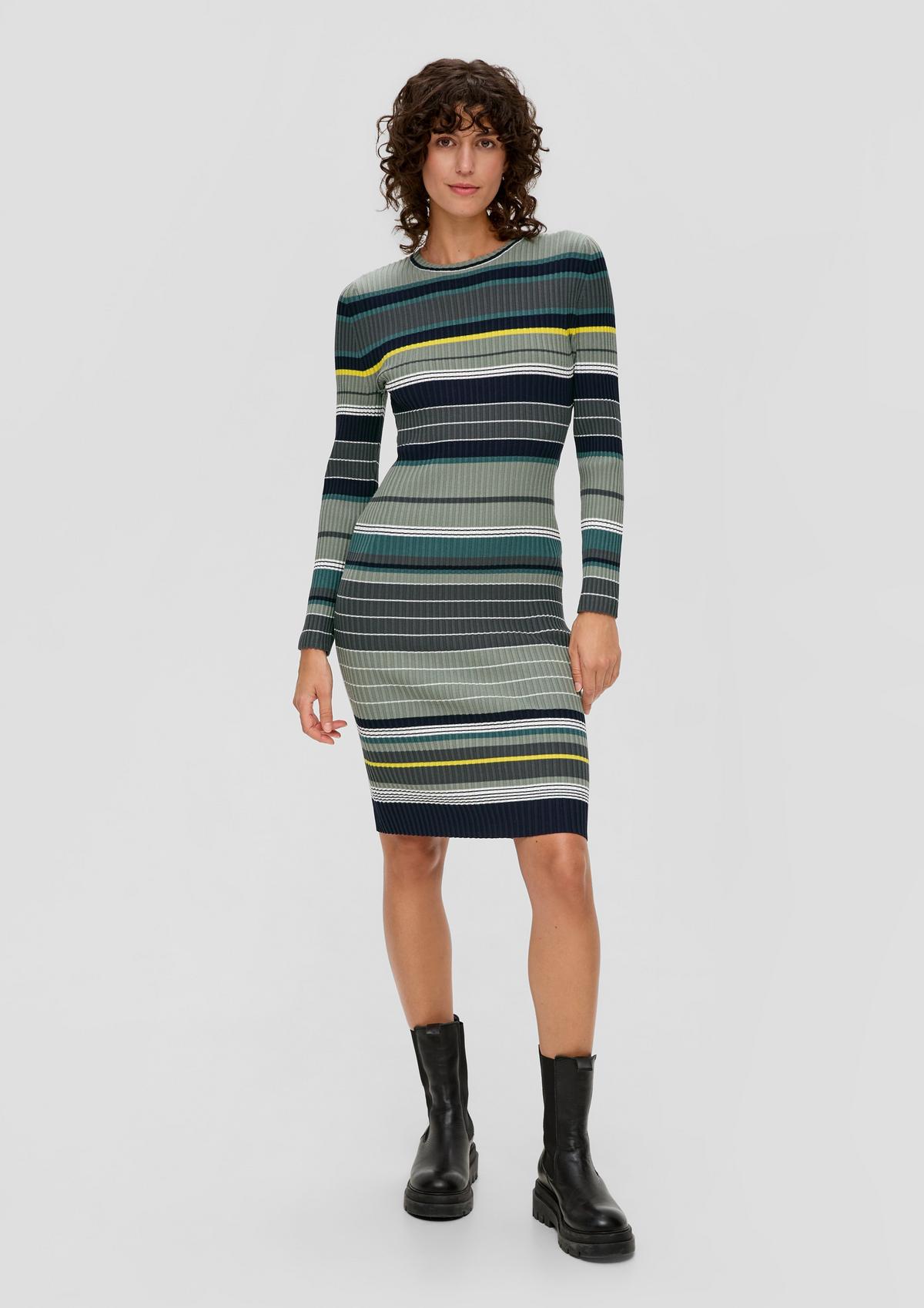 Ribbed dress in a viscose blend