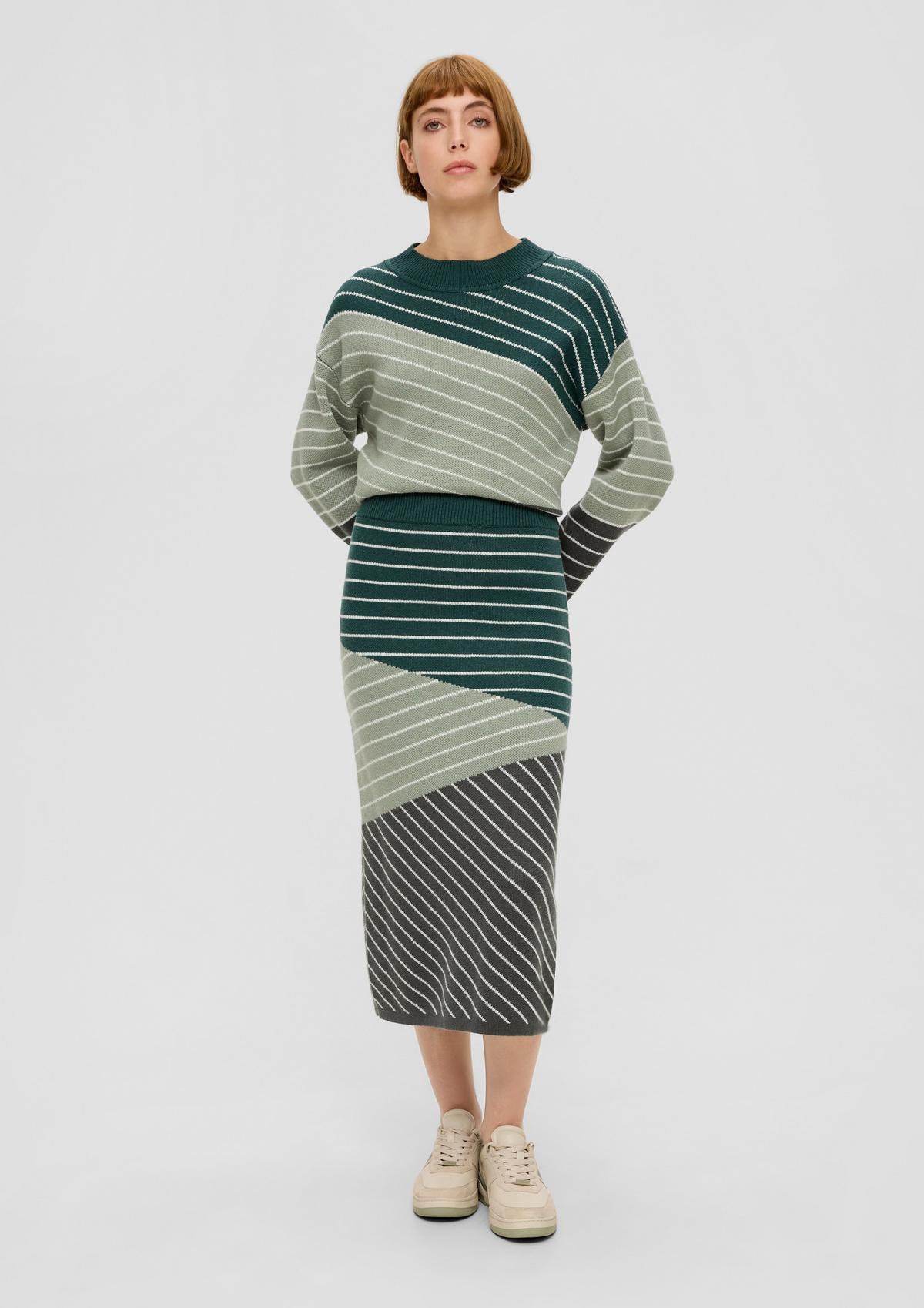 Midi skirt in a new wool blend