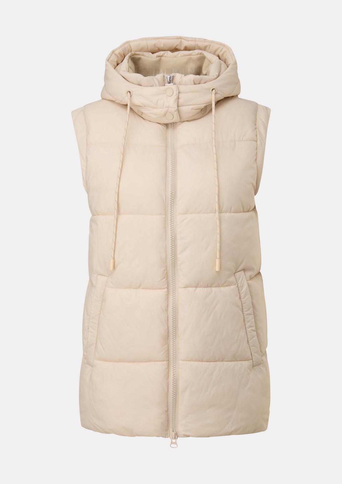 comma Quilted body warmer with detachable hood