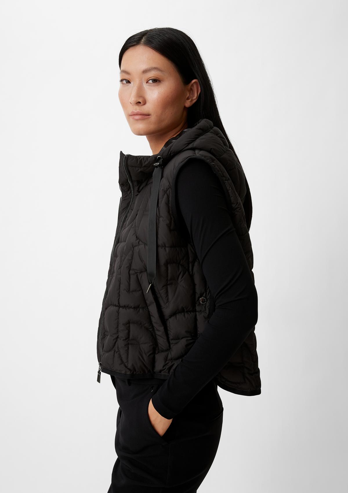 comma Bodywarmer with press studs at the side