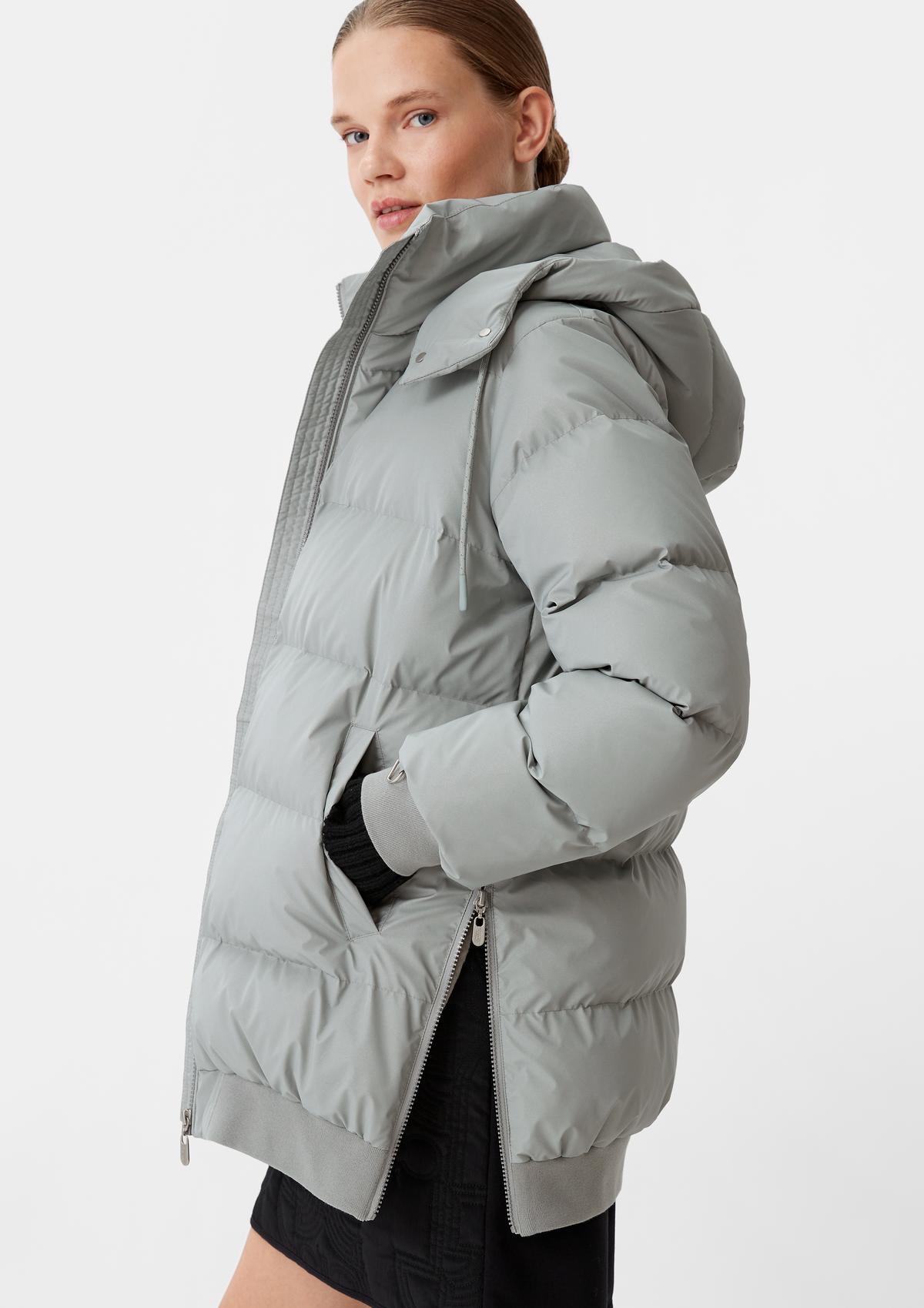 Jacket with detachable mittens