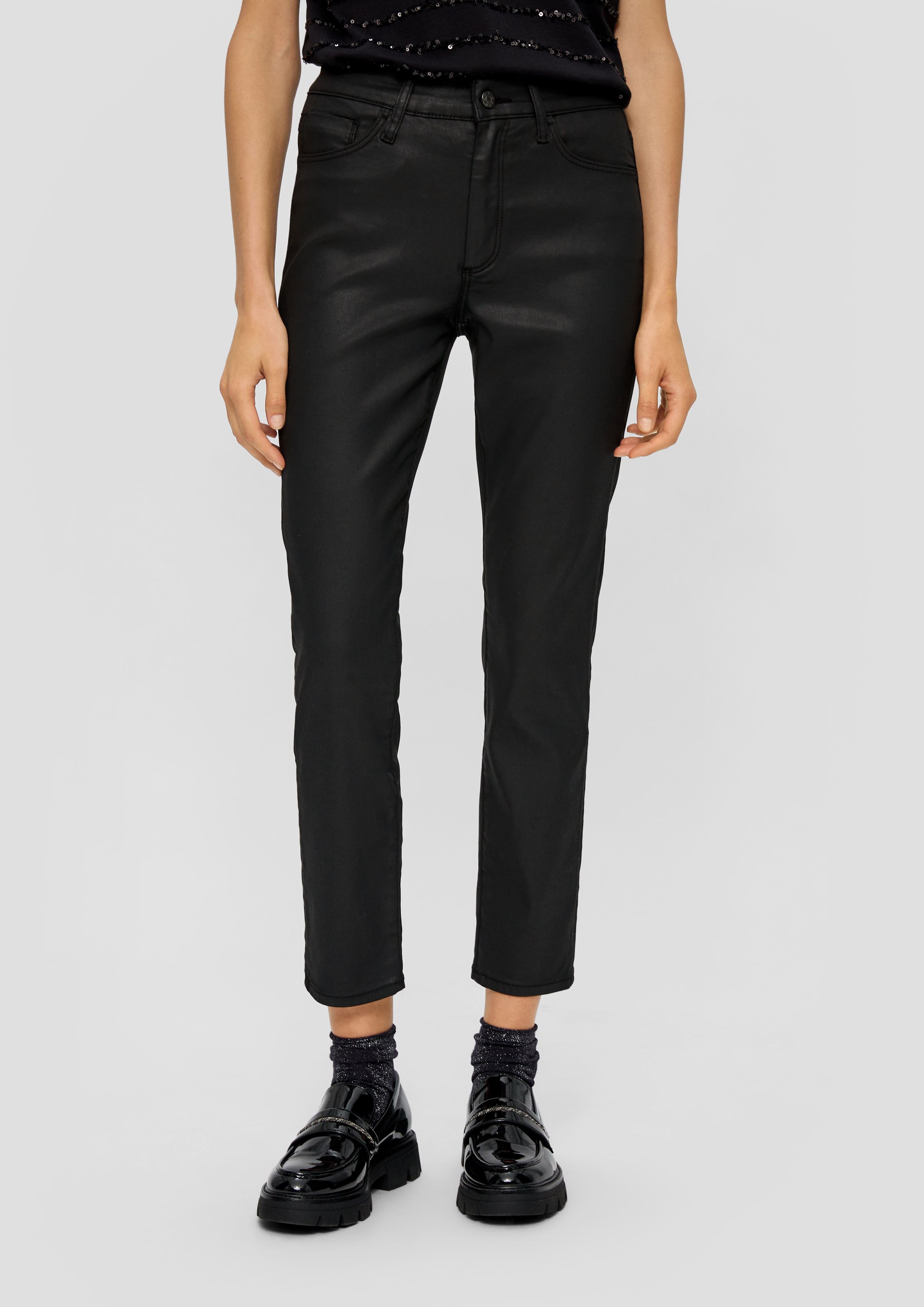 Betsy Coated denim trousers black s.Oliver