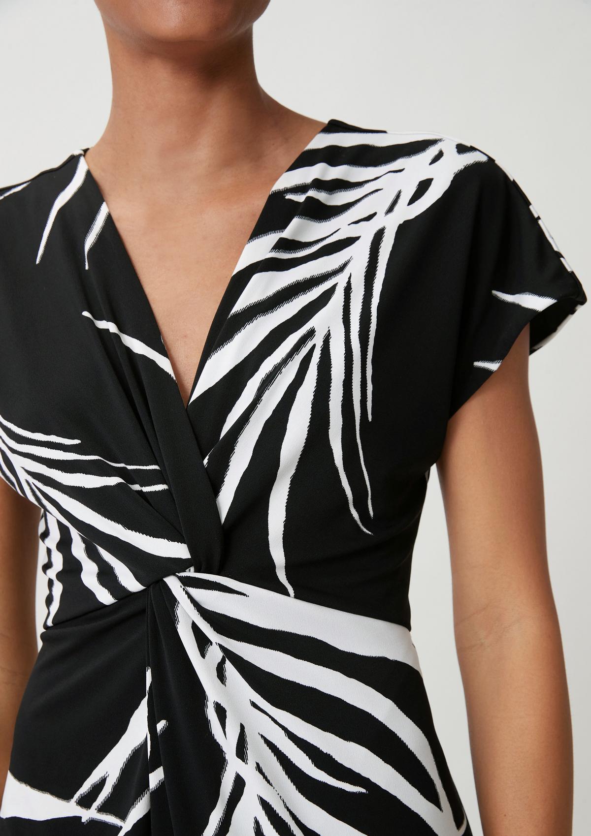 Jerseykleid mit Knoten - schwarz | Comma | Strandkleider