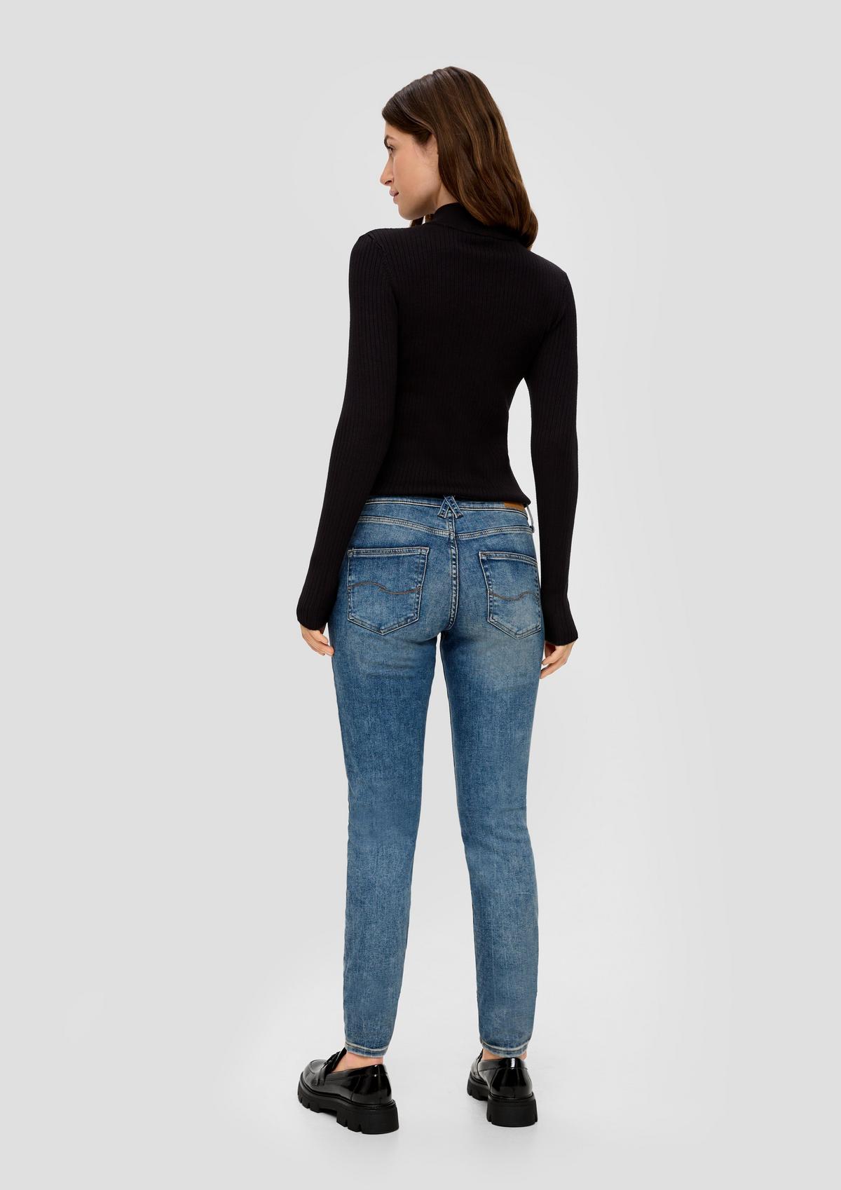 s.Oliver Jeans hlače Sadie/kroj Slim Fit/Mid Rise/ozke hlačnice/bombažni streč