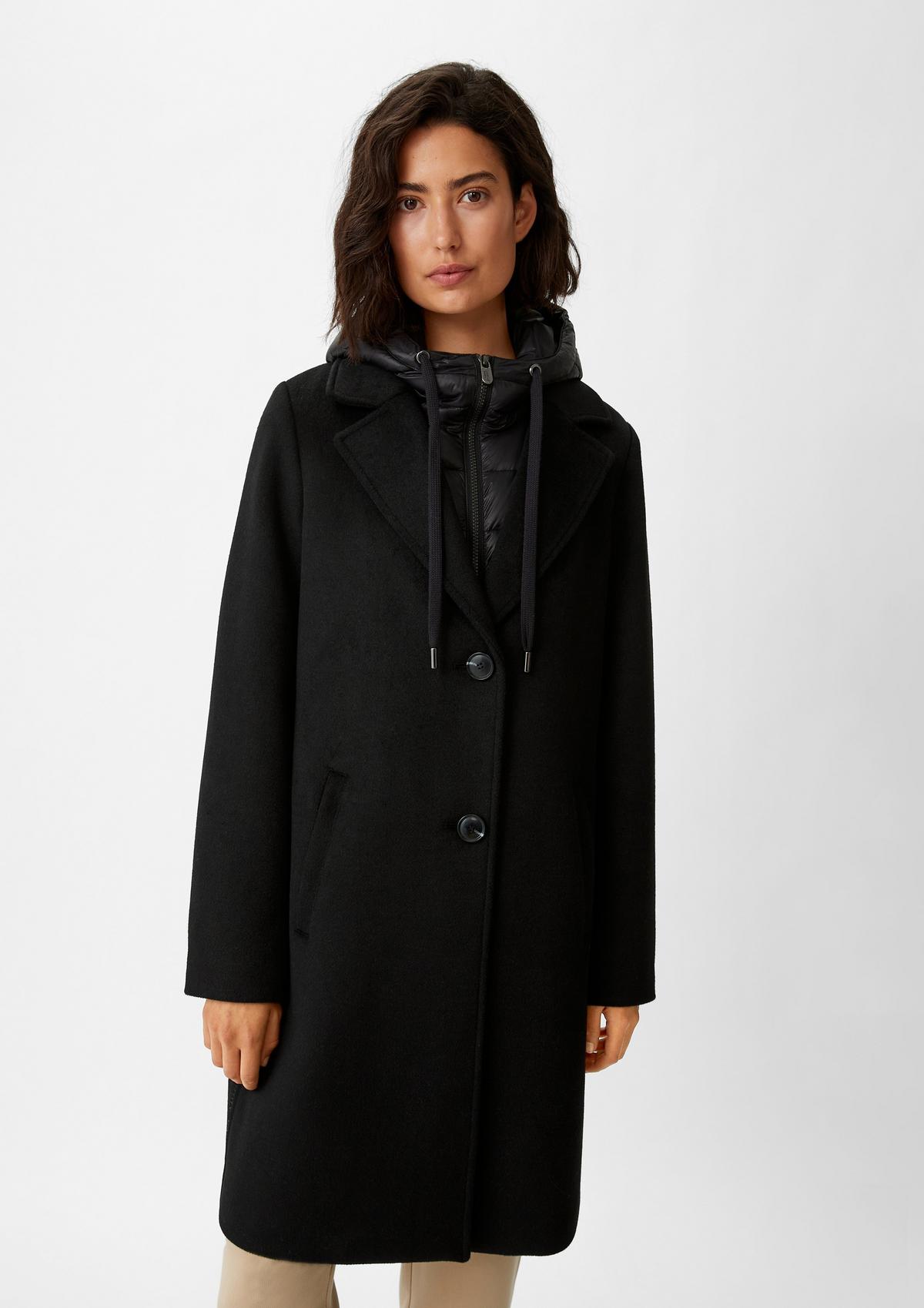 Coat with a removable insert